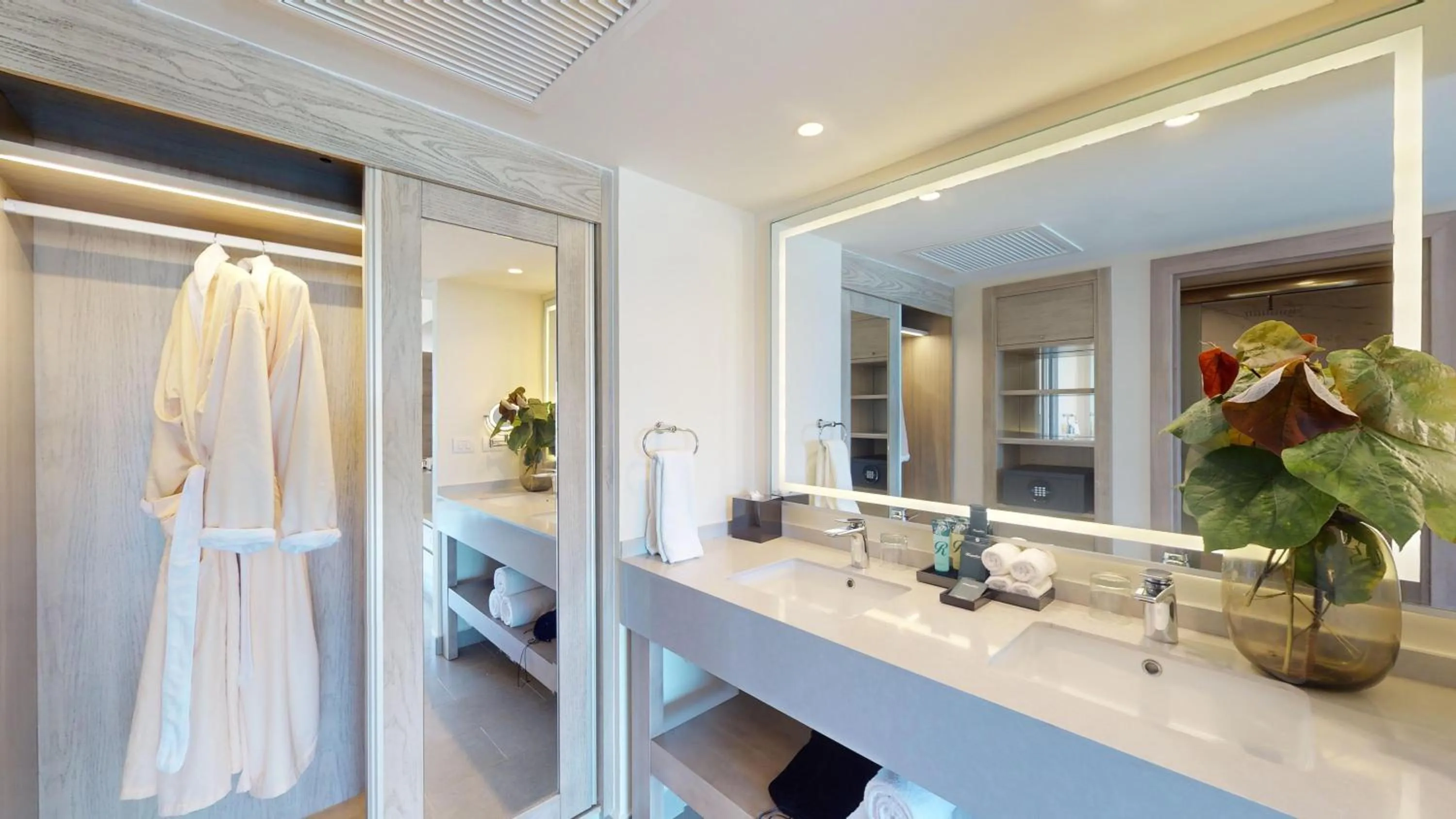 Bathroom in Royalton CHIC Antigua, An Autograph Collection All-Inclusive Resort - Adults Only