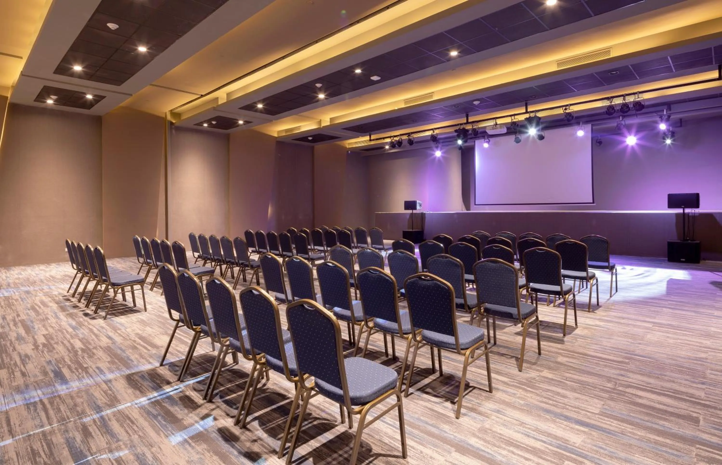 Living room in Royalton CHIC Antigua, An Autograph Collection All-Inclusive Resort - Adults Only