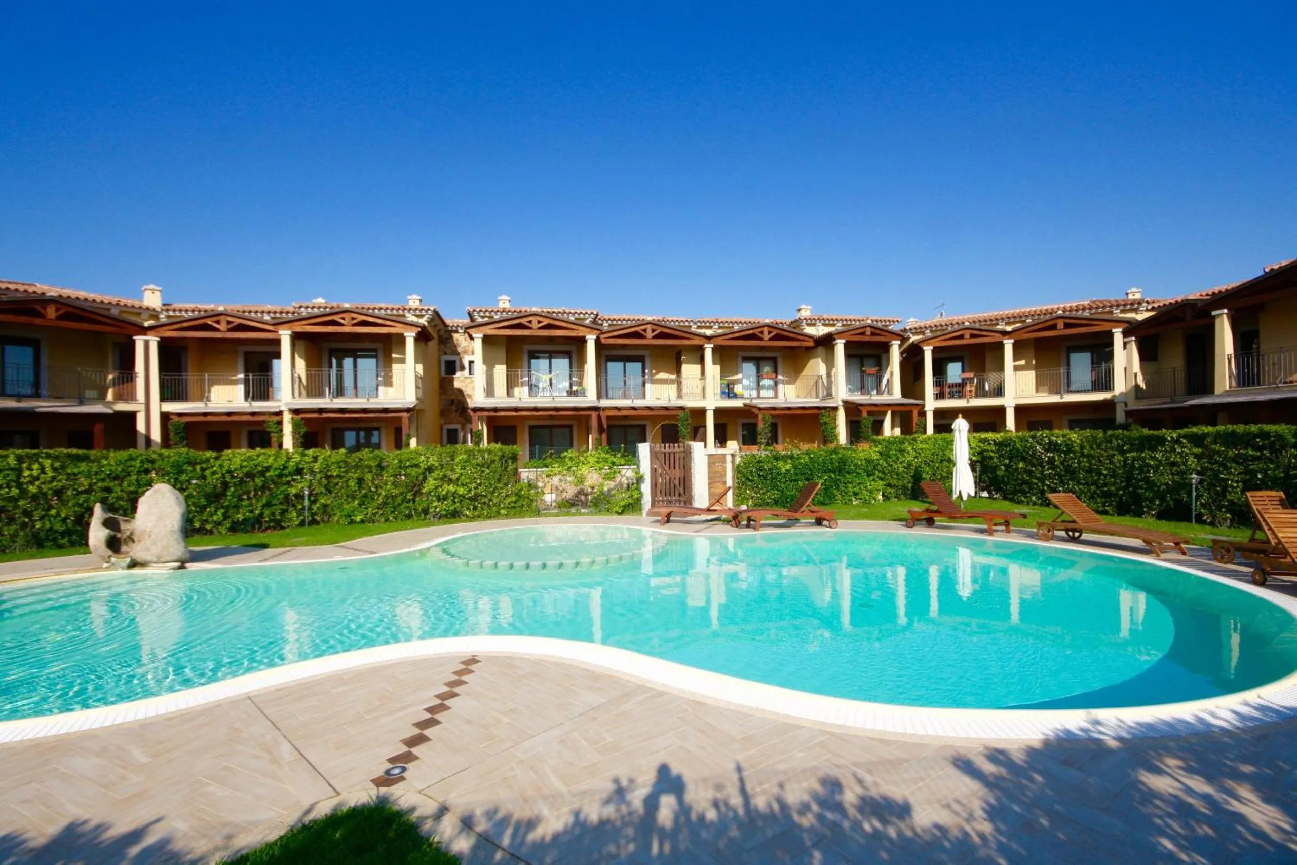 Swimming pool in Myrsine 2 by Wonderful Italy
