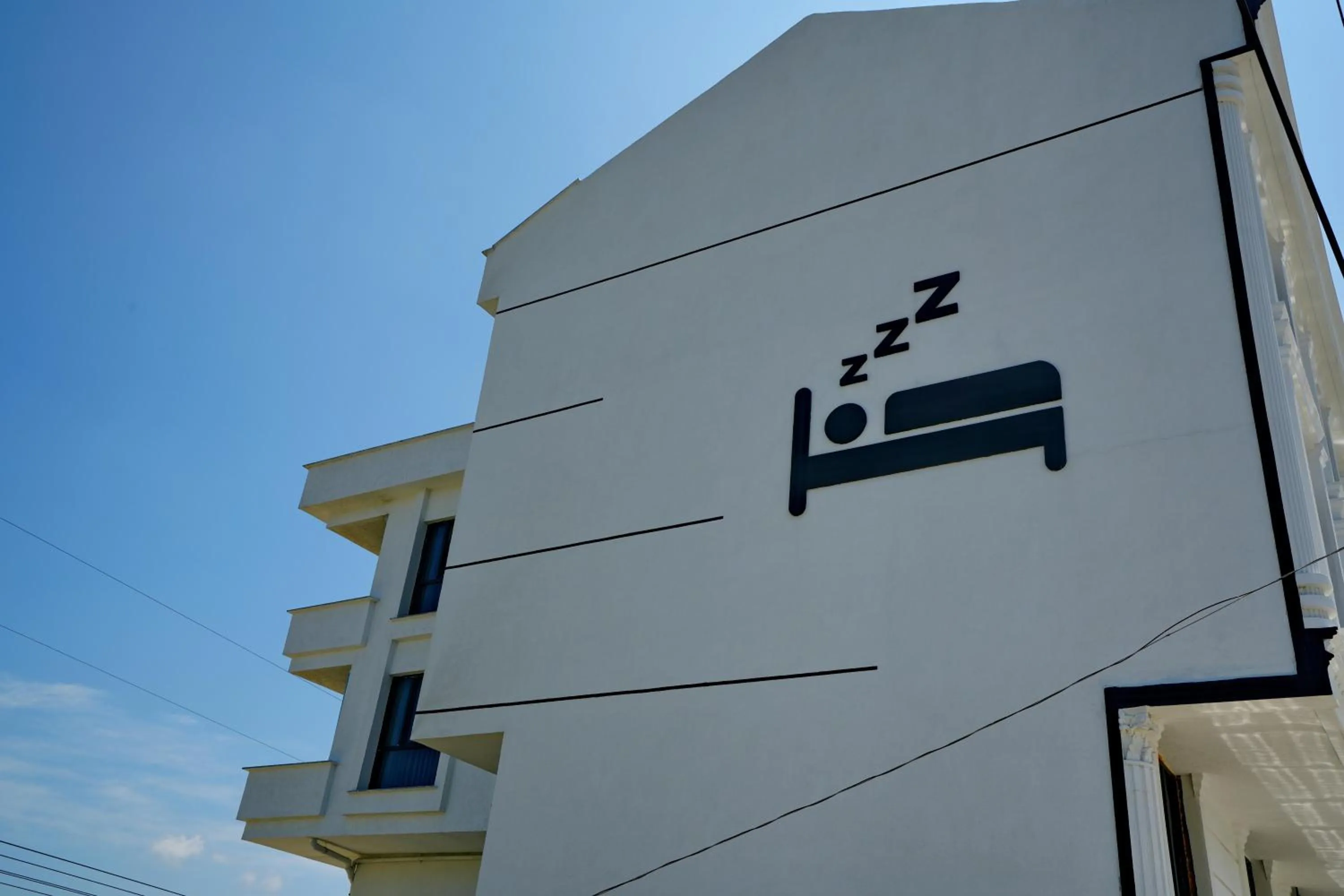 Property building in Shelton Airport Hotel