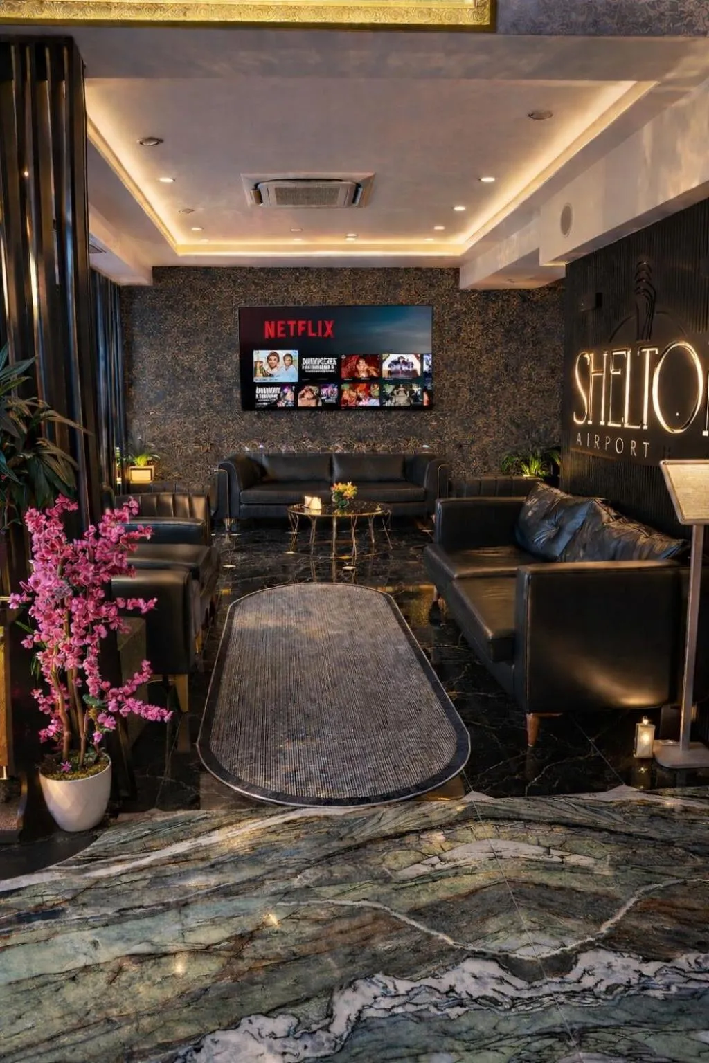 Shelton Airport Hotel