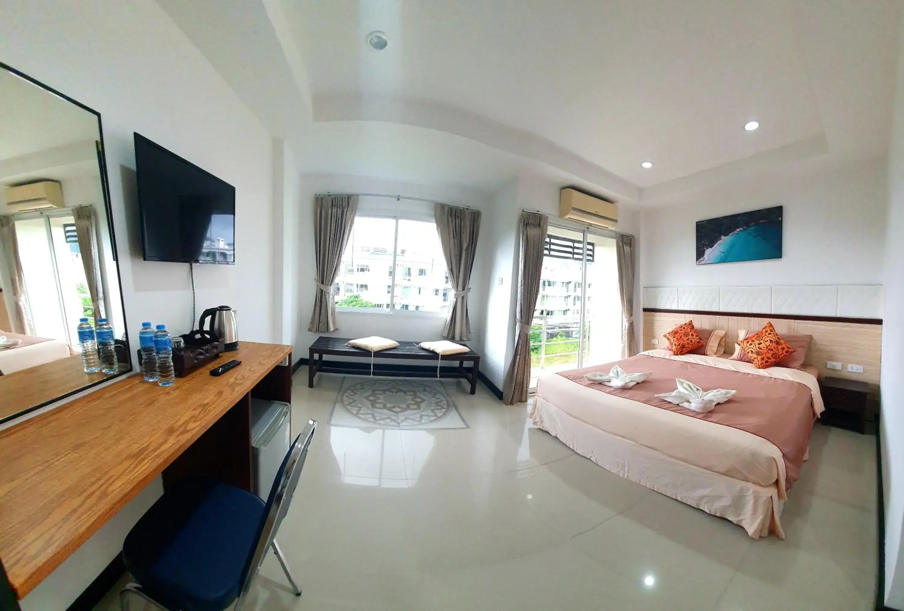 At Home Hotel At Home Hotel