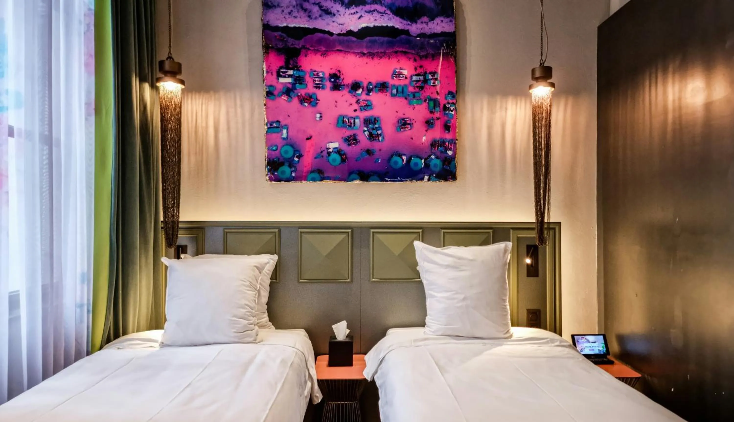 Bed in Mister Highland Hotel