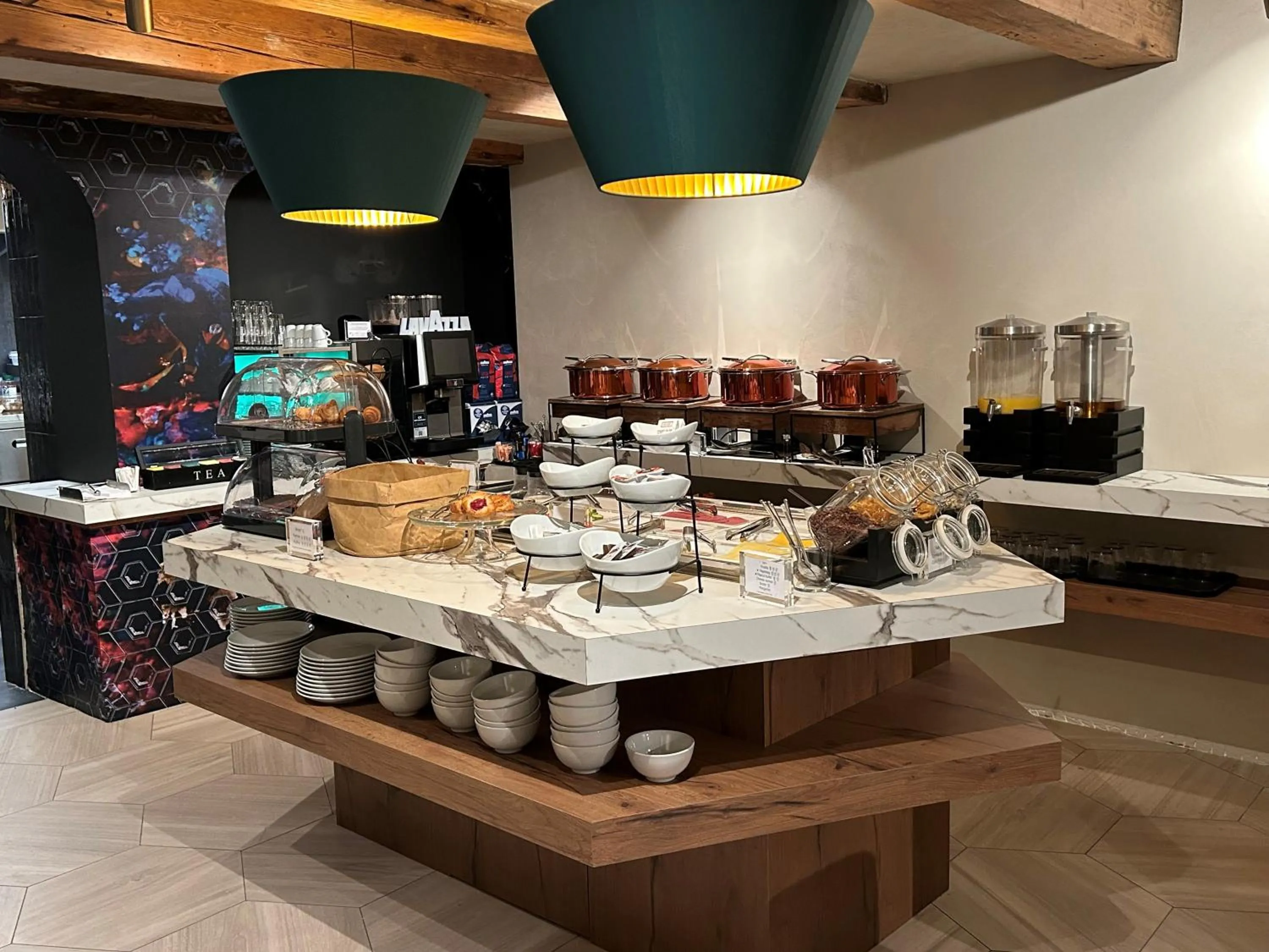 Breakfast in Mister Highland Hotel