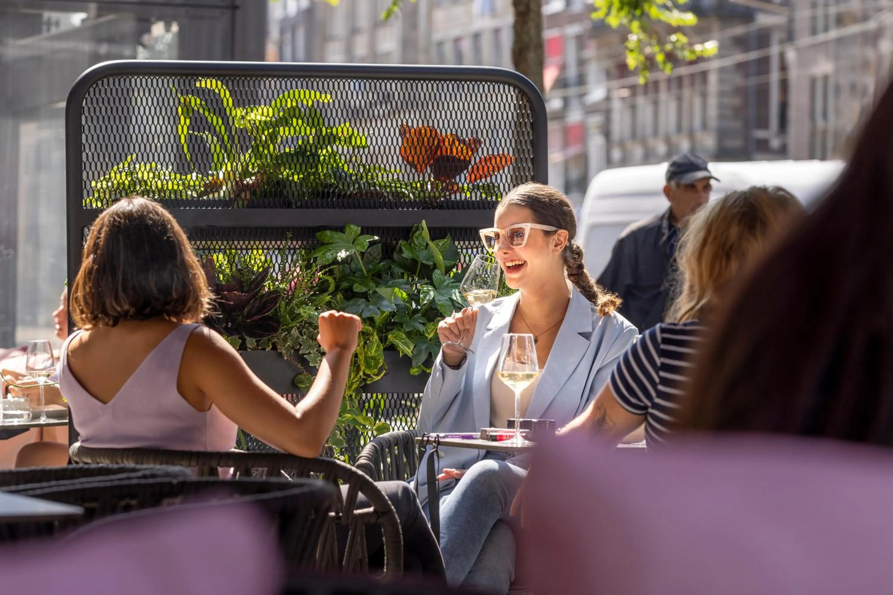 Food and drinks in Mister Highland Hotel