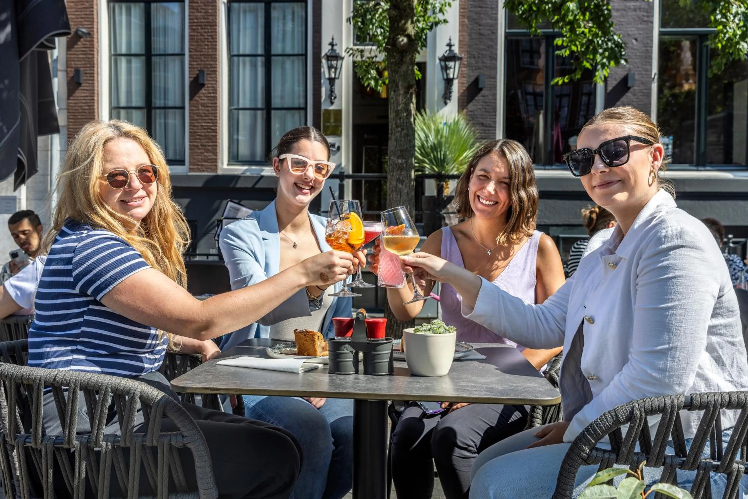 Food and drinks in Mister Highland Hotel