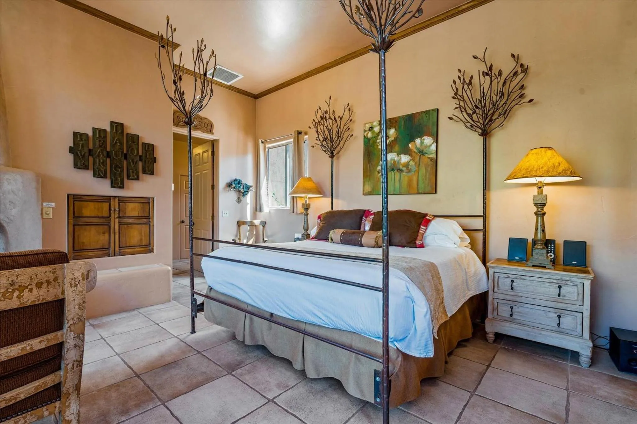 Bedroom, Bed in Adobe Village Inn Estate estate