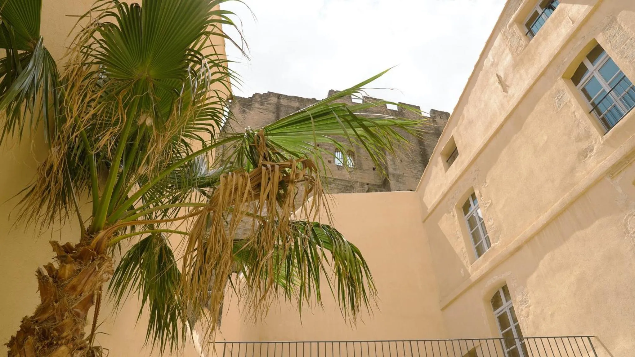 Property building in La Maison des Lamanon