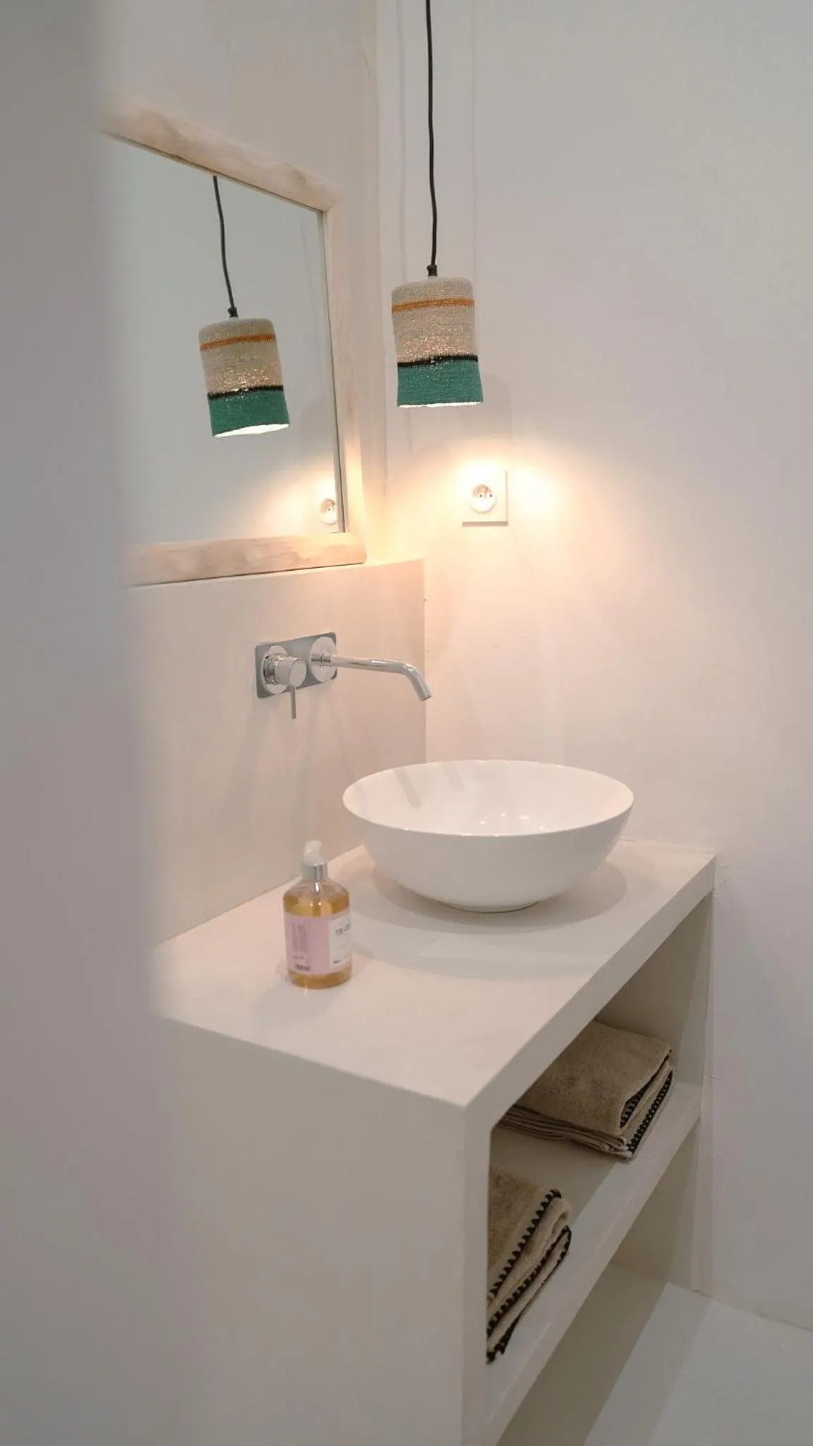 Bathroom in La Maison des Lamanon