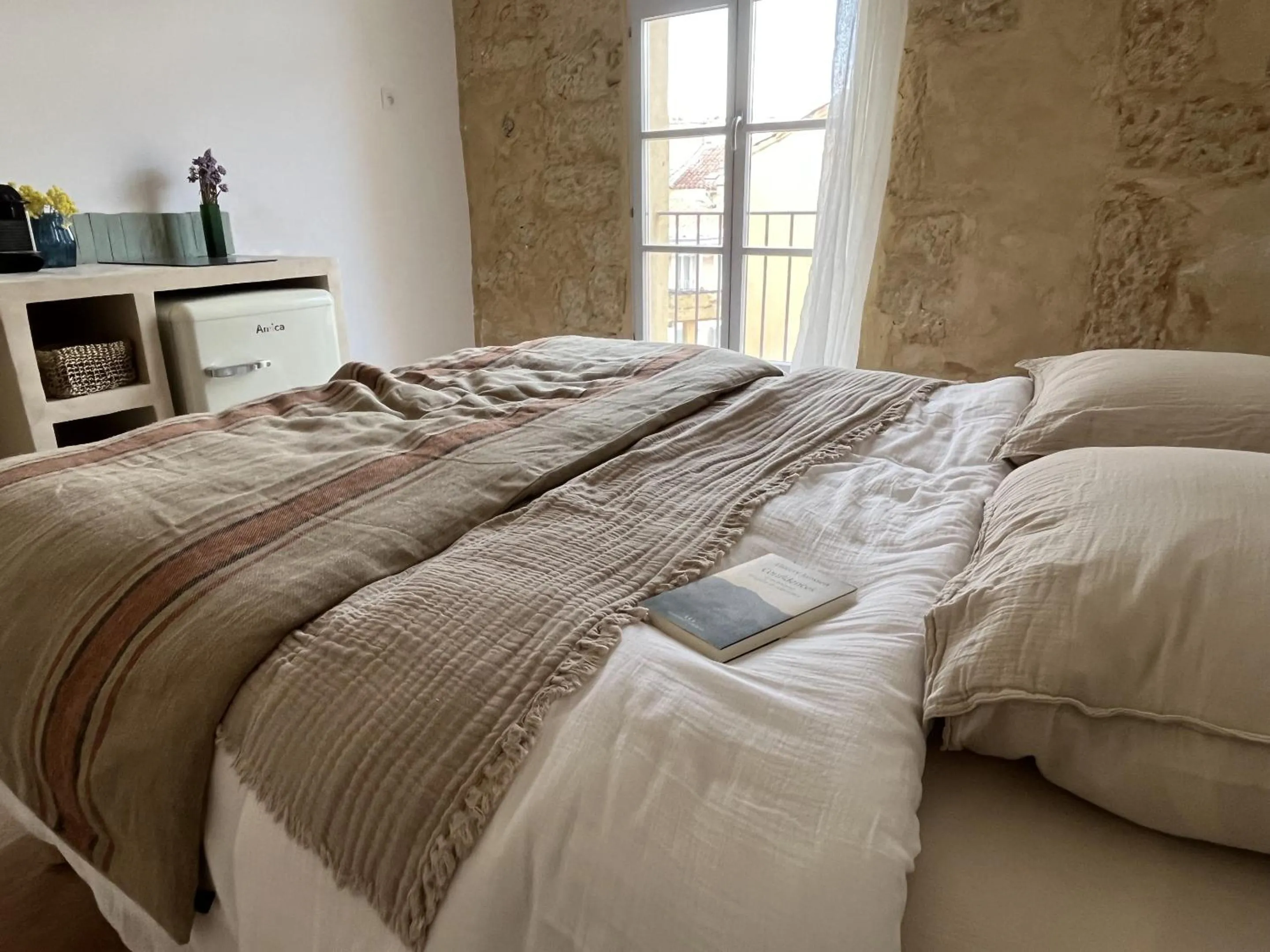 Bedroom, Bed in La Maison des Lamanon