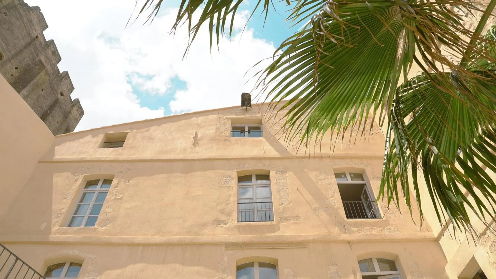 Property building in La Maison des Lamanon
