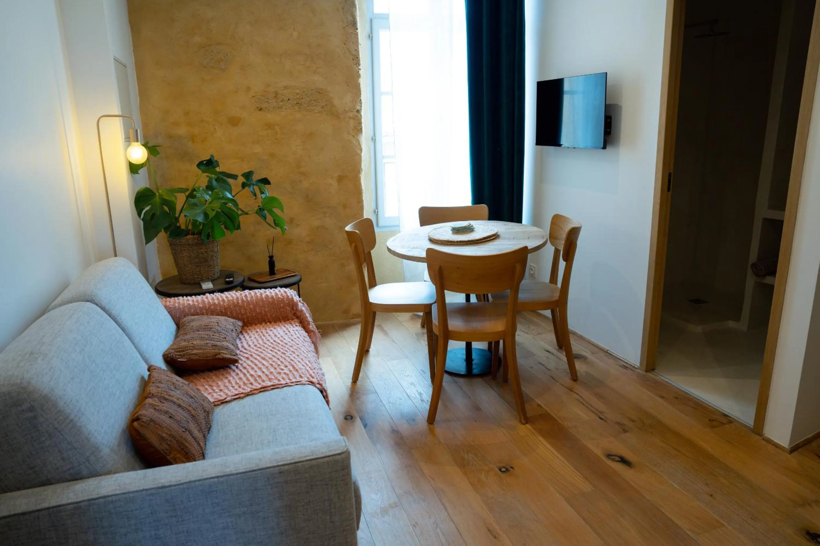 Dining area in La Maison des Lamanon
