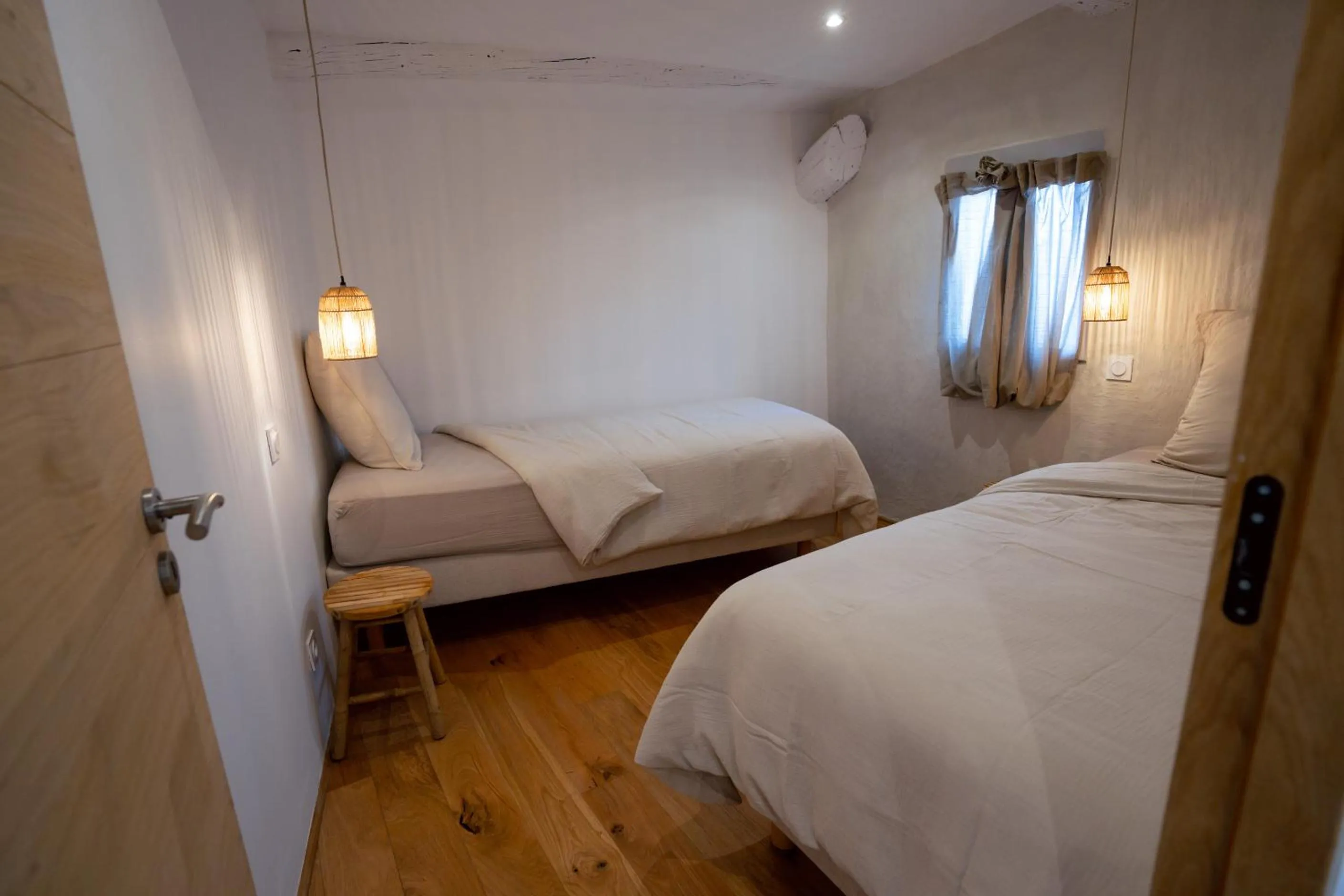 Bedroom, Bed in La Maison des Lamanon