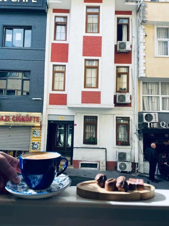 Property building in Halil Bey Konağı