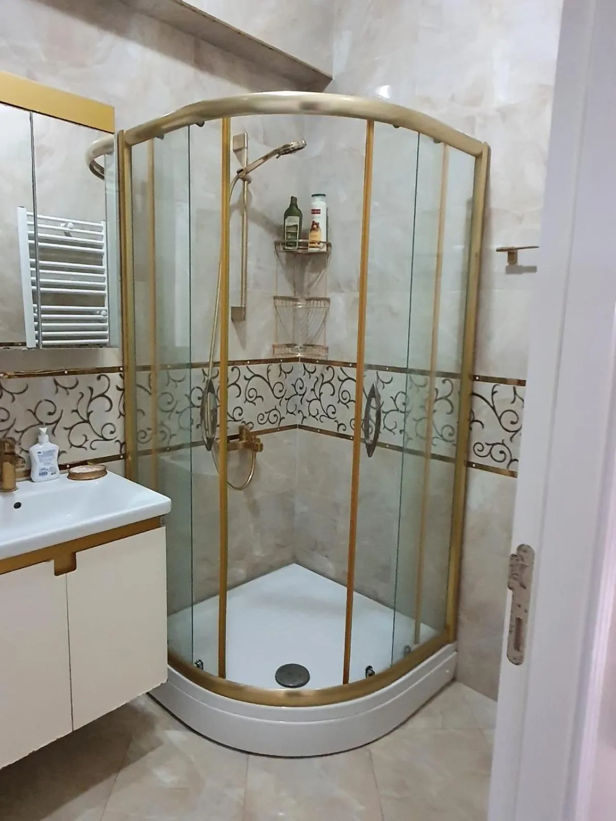 Shower in Halil Bey Konağı