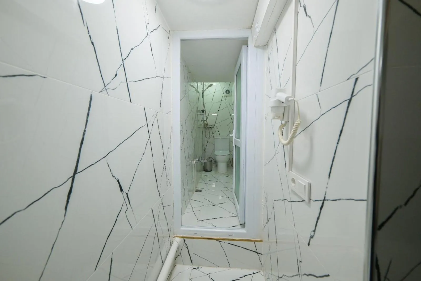 Shower in Halil Bey Konağı