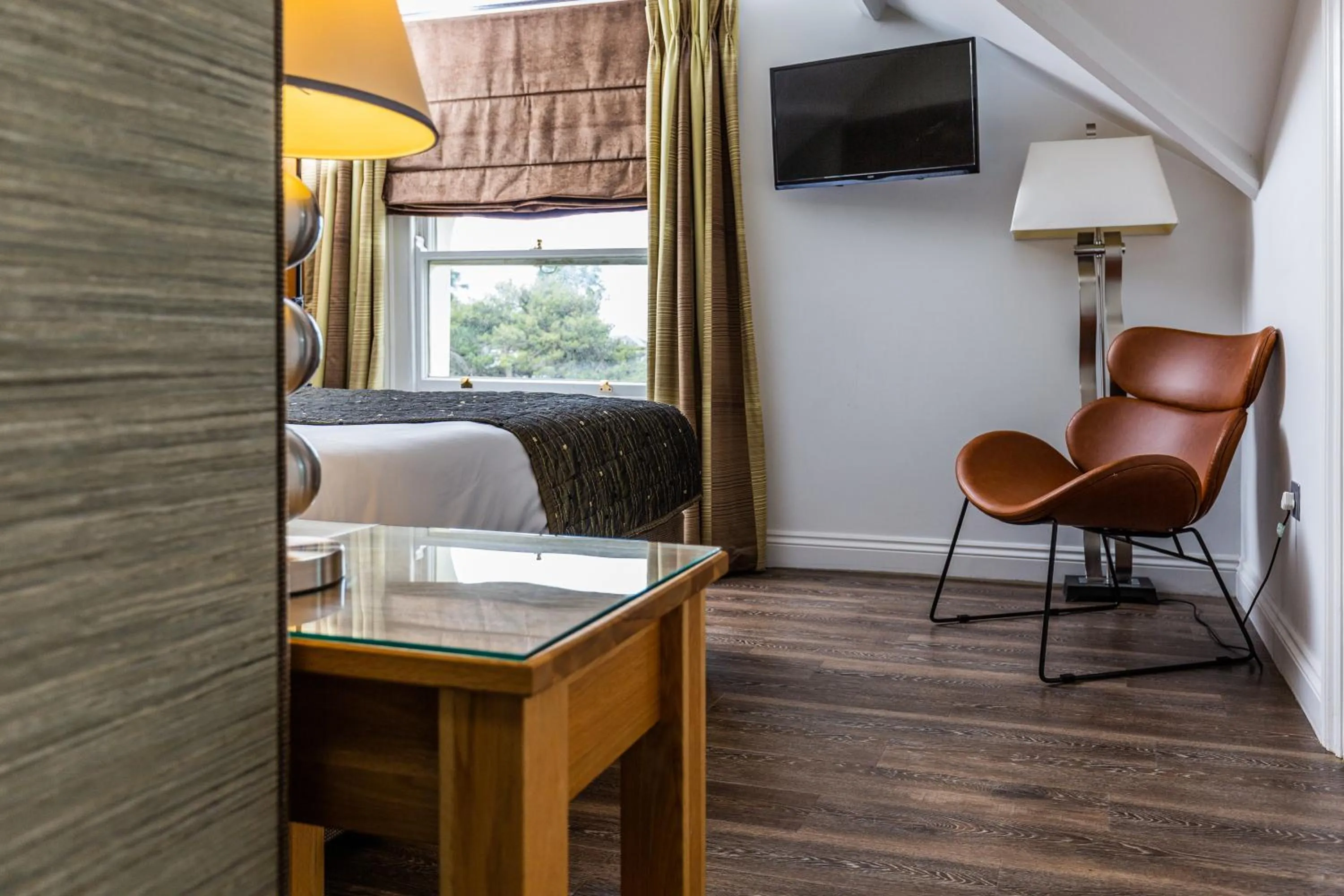 Photo of the whole room, Bed in Beaumont House