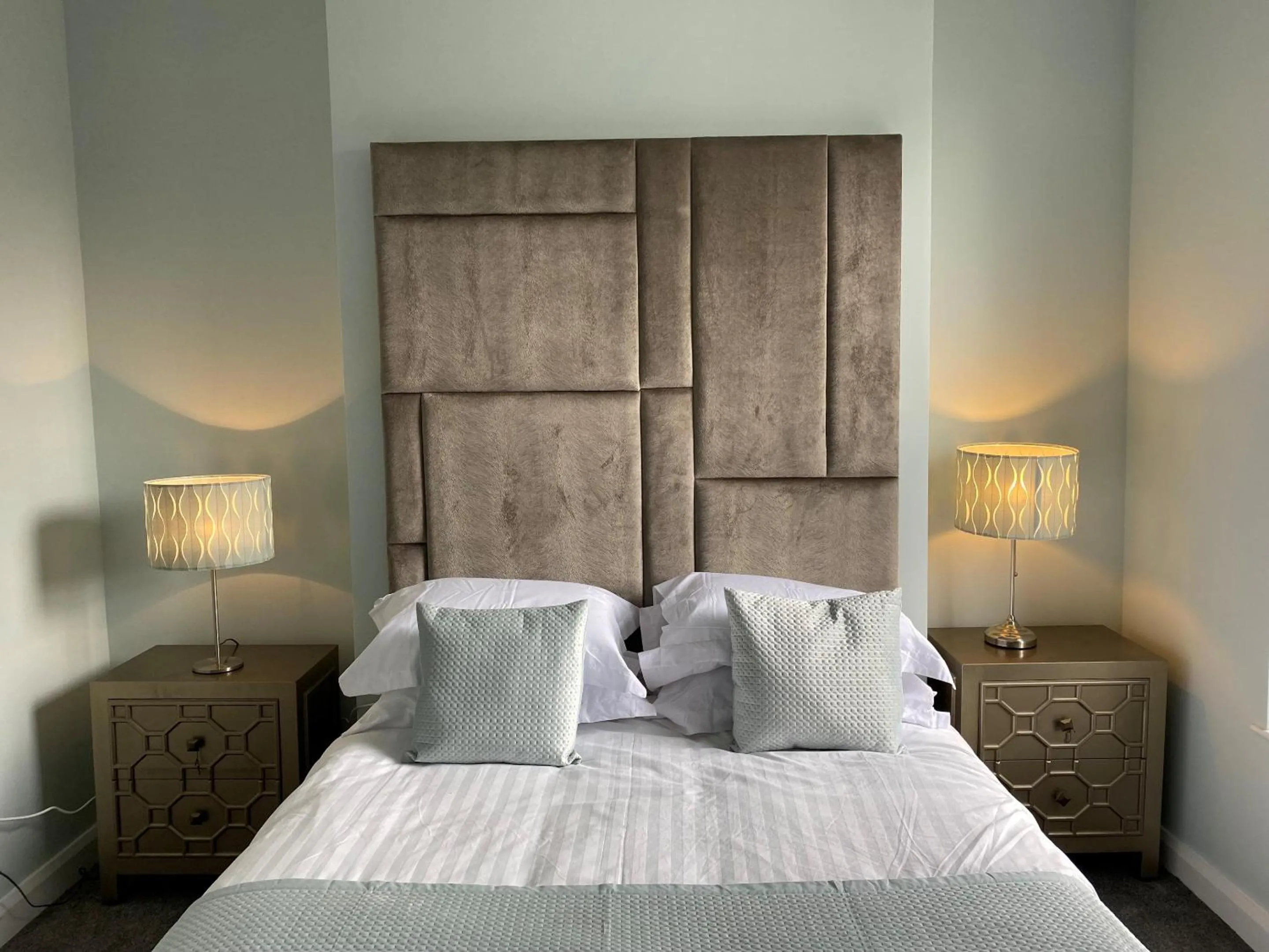 Bedroom, Bed in City Centre 3 BDR Townhouse by Belfast City Breaks