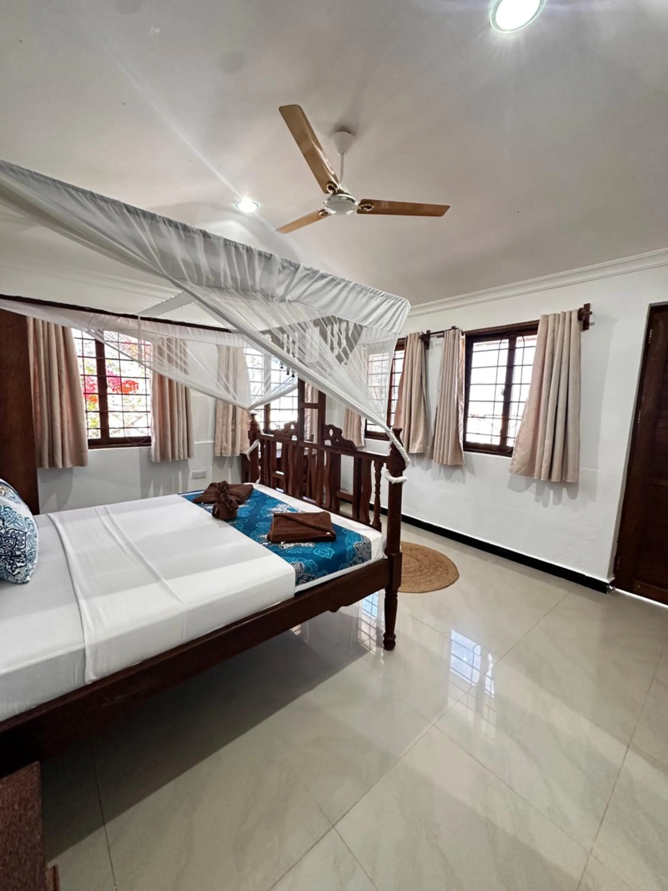 Bed in Moayana Liora