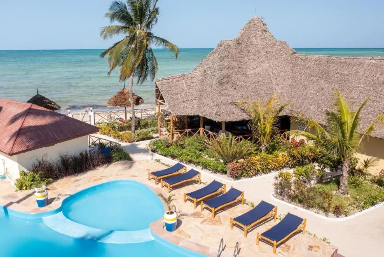 Swimming pool in Amber Lodge Swimming pool in Amber Lodge