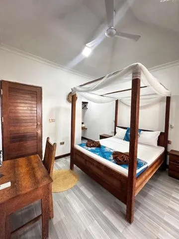 Bed in Moayana Liora