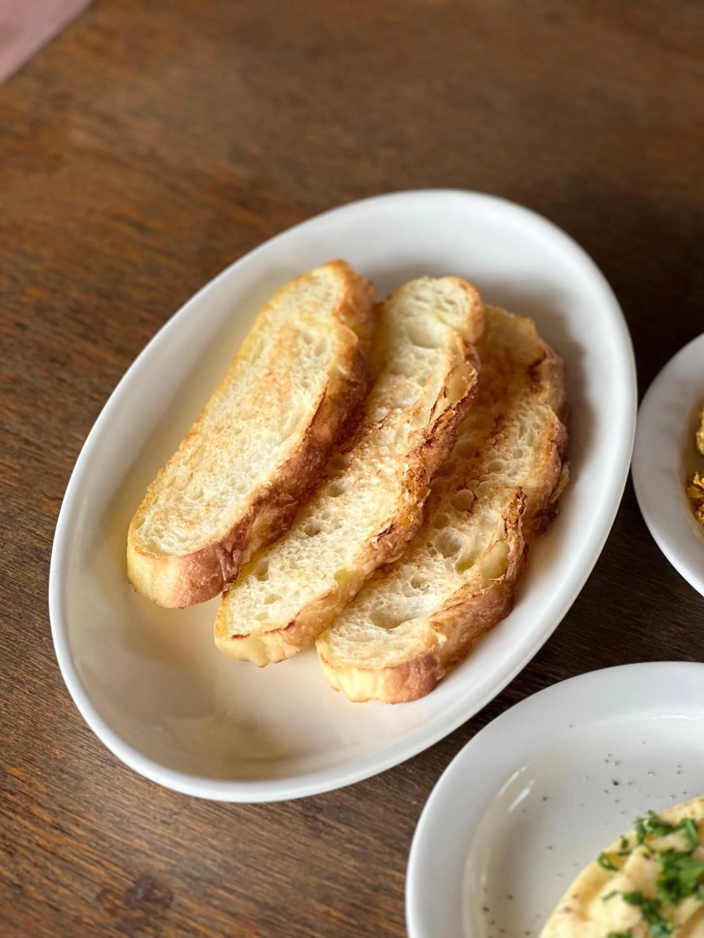 Lounge or bar in Moayana Liora