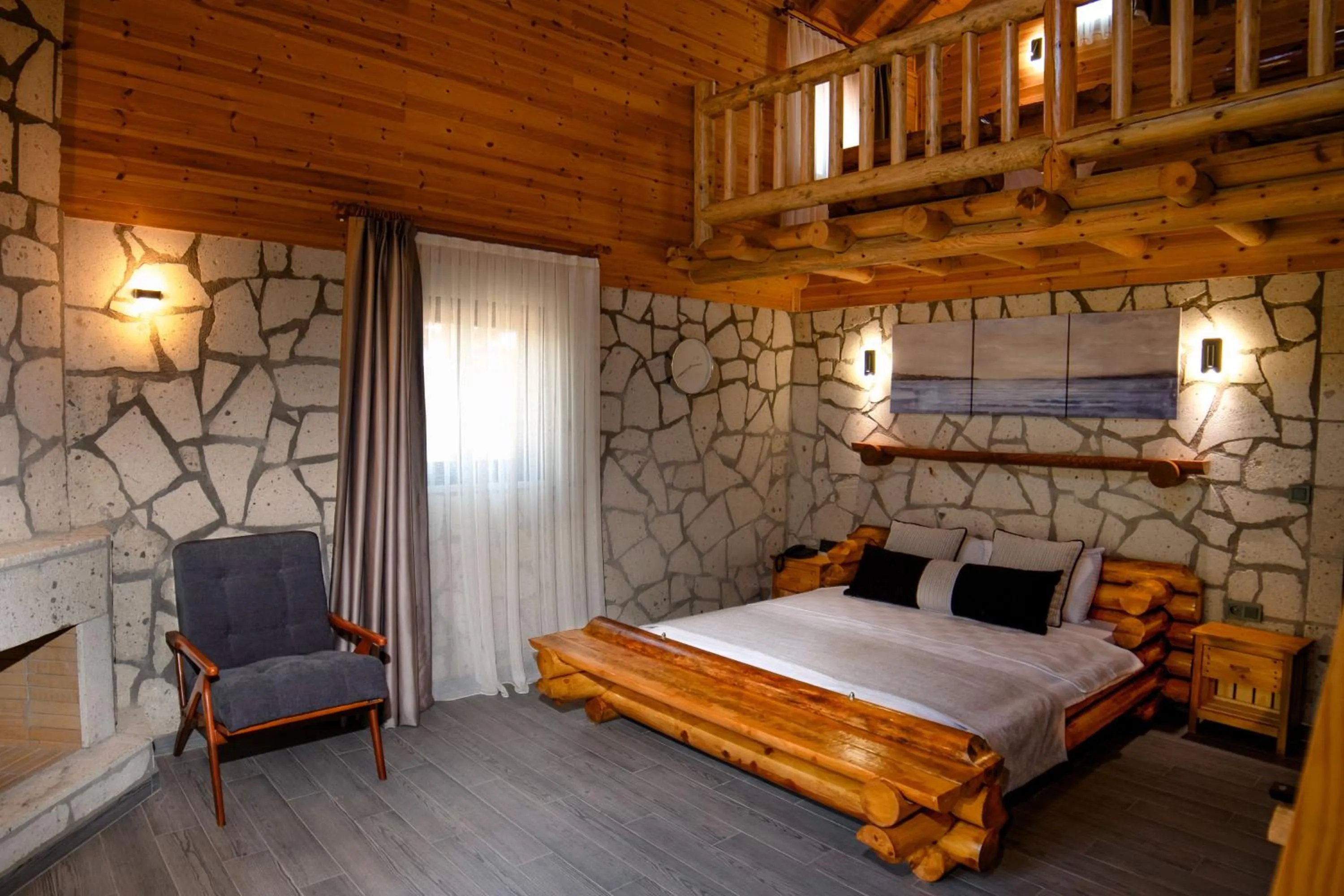 Bed in MUKHA ORMANLI