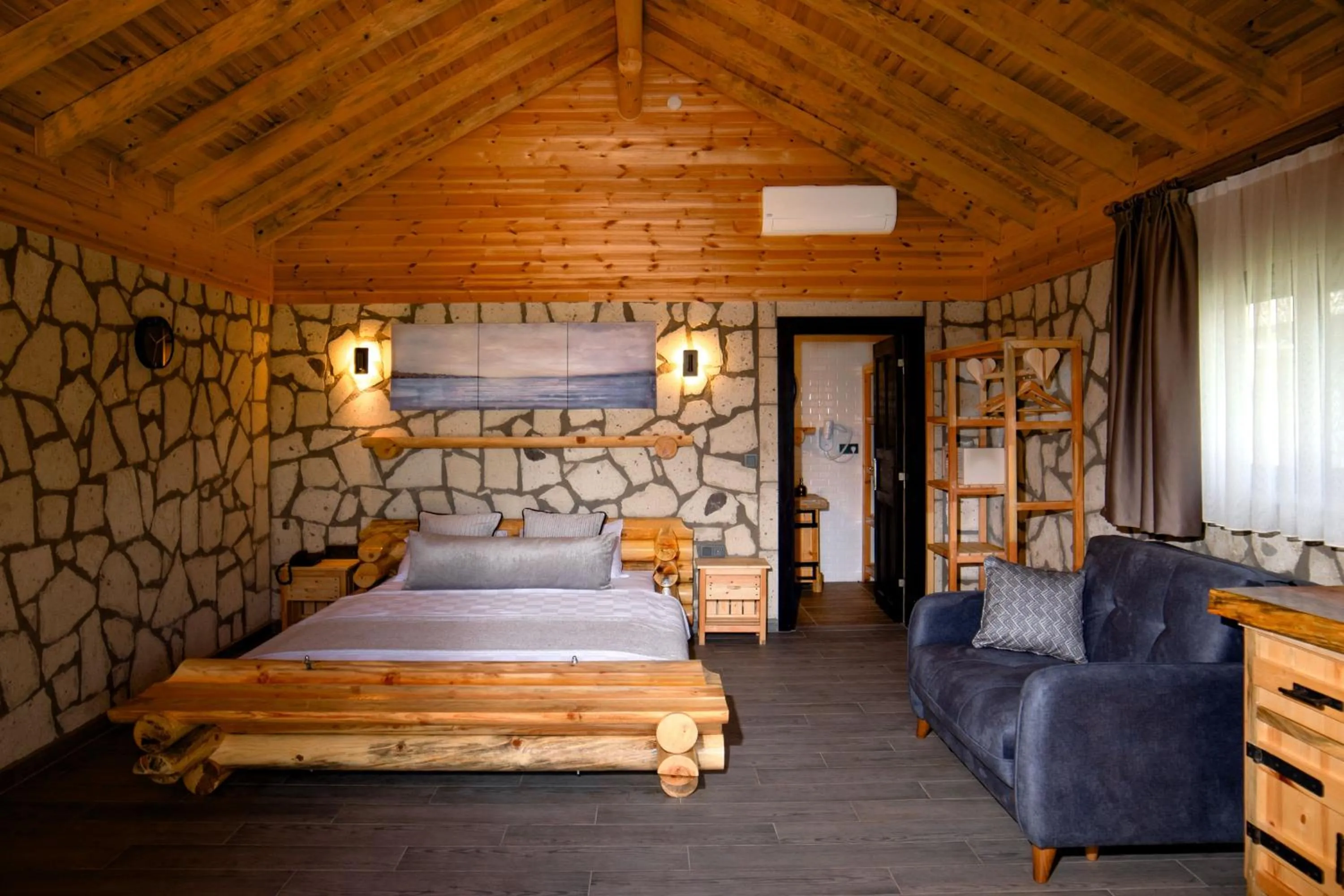 Bed in MUKHA ORMANLI