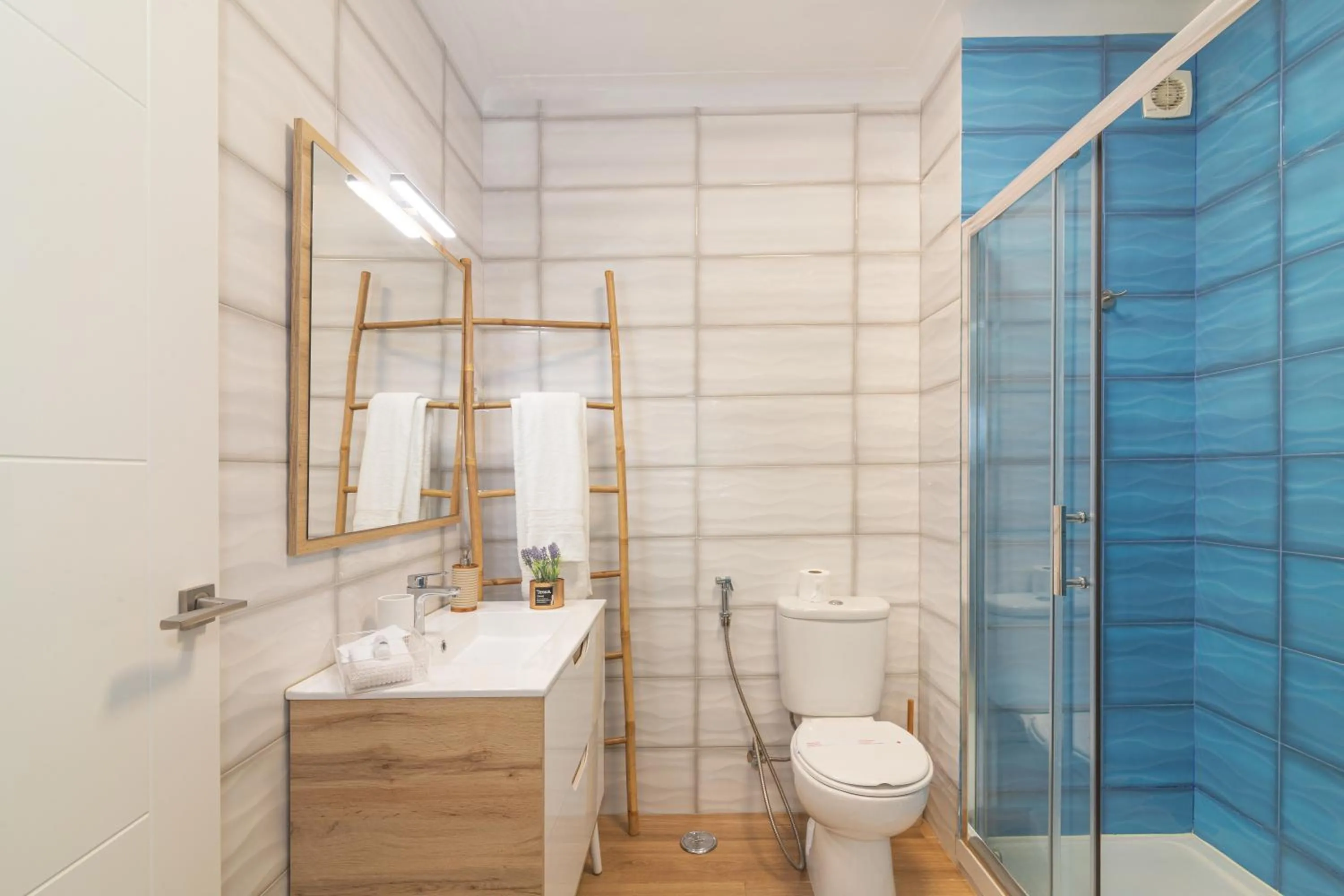 Shower in Cruzeiro - Silhueta Citadina