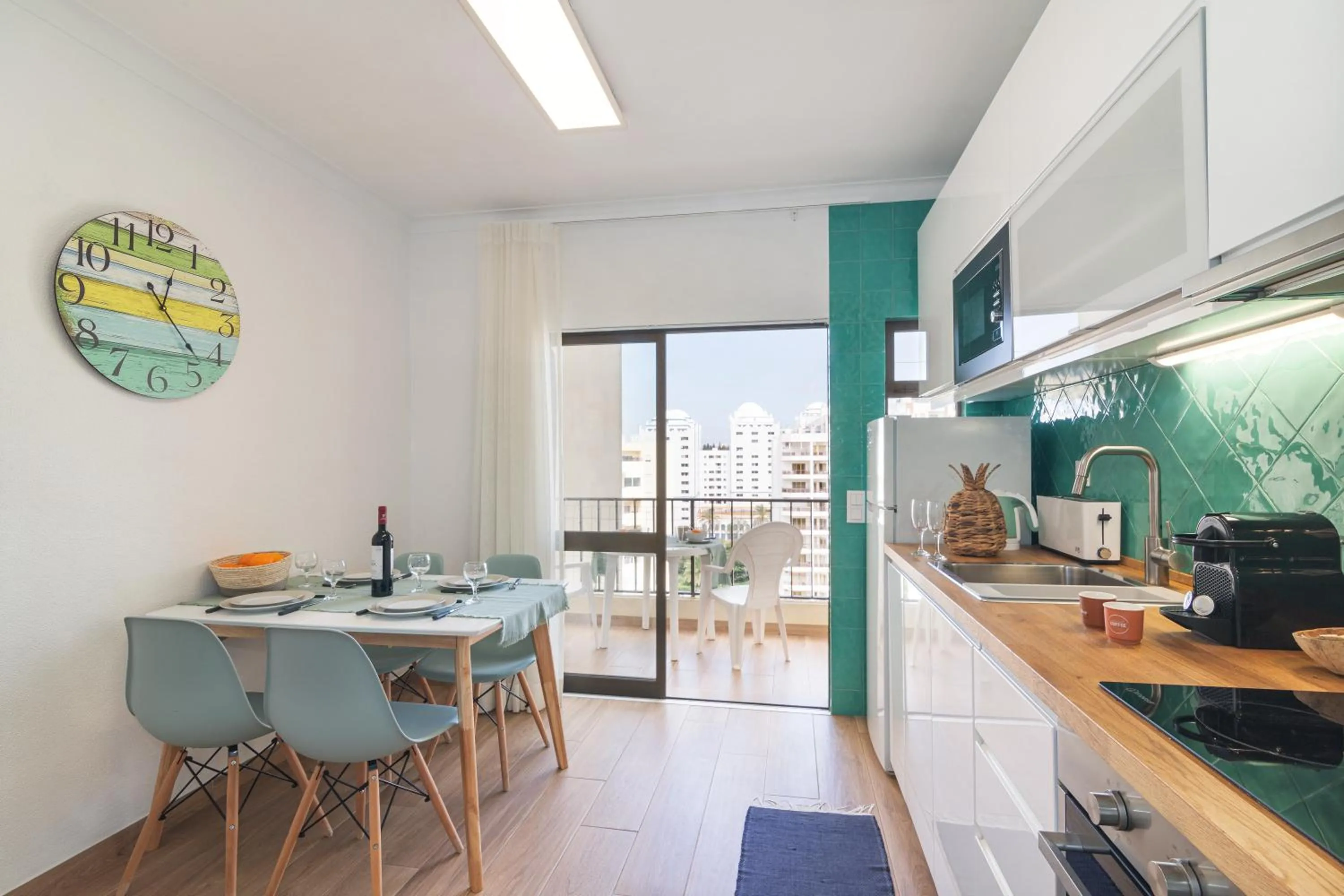 Coffee/tea facilities in Cruzeiro - Silhueta Citadina