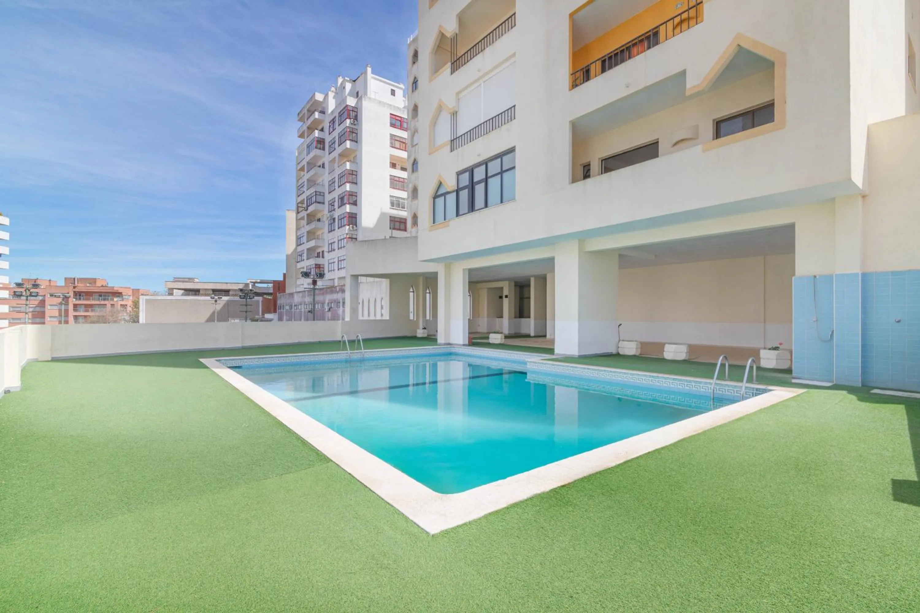 Property building in Cruzeiro - Silhueta Citadina