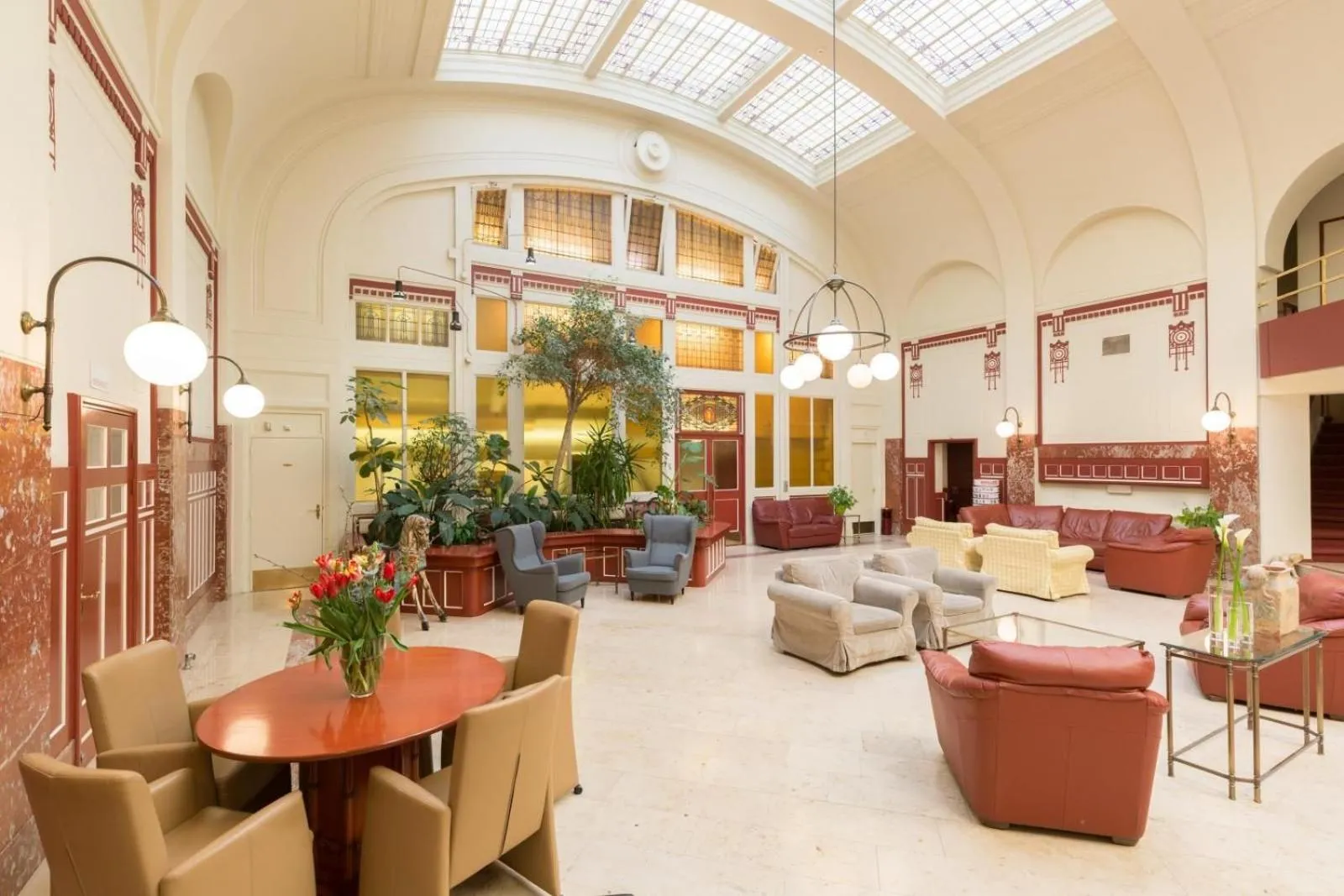 Lobby or reception in Rho Hotel