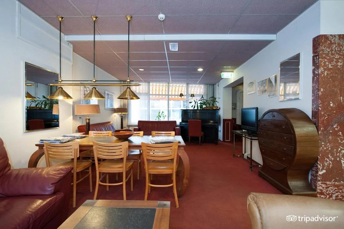 Lobby or reception in Rho Hotel