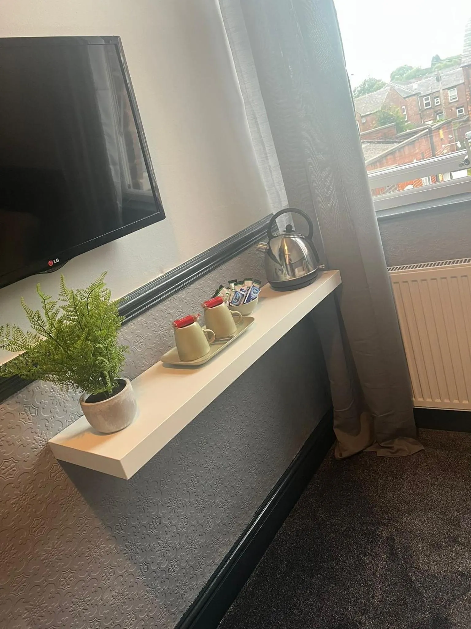 Kitchen or kitchenette in The Charles Dickens Hotel