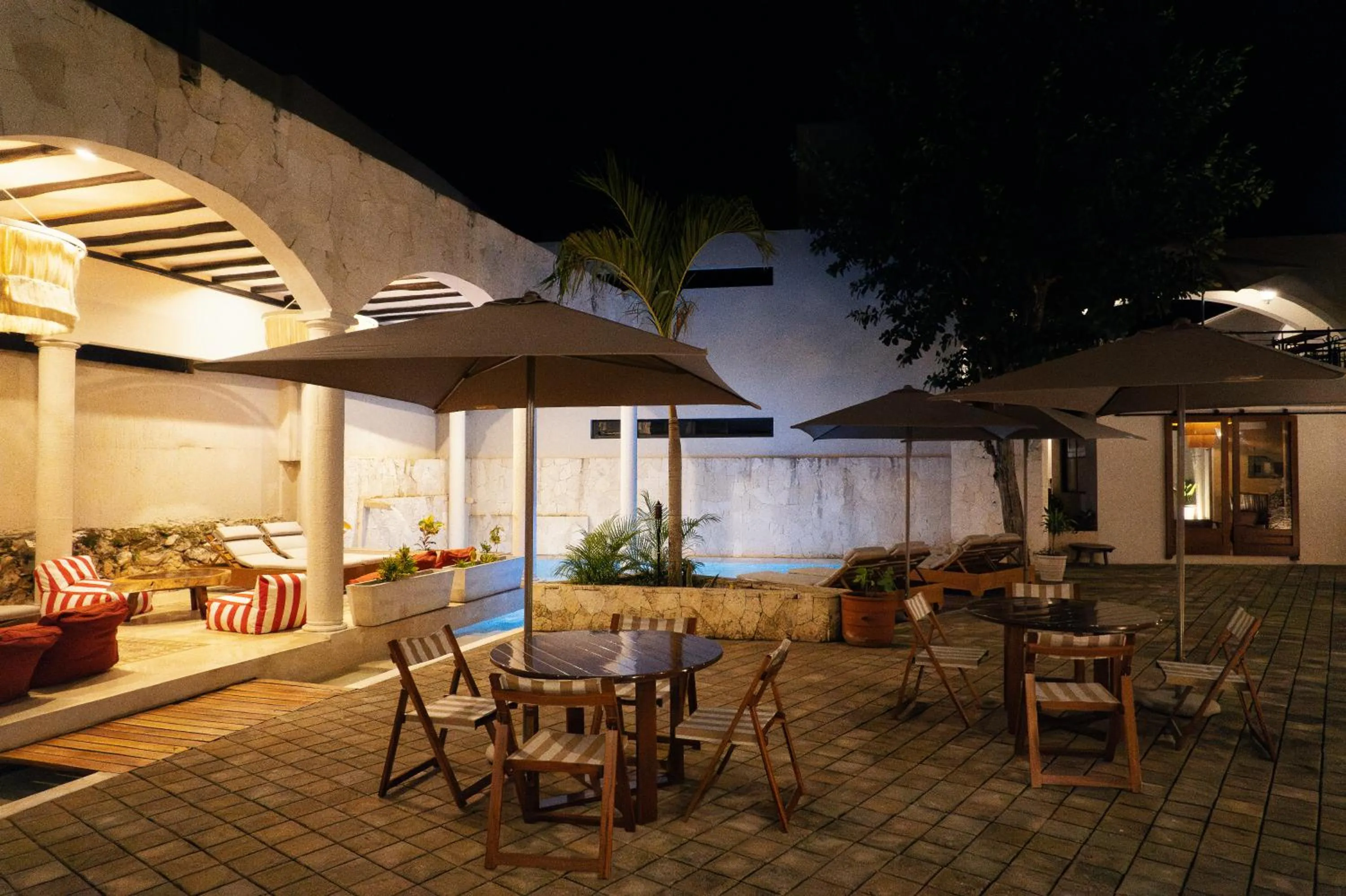 Patio in Frater Yucatán Hotel