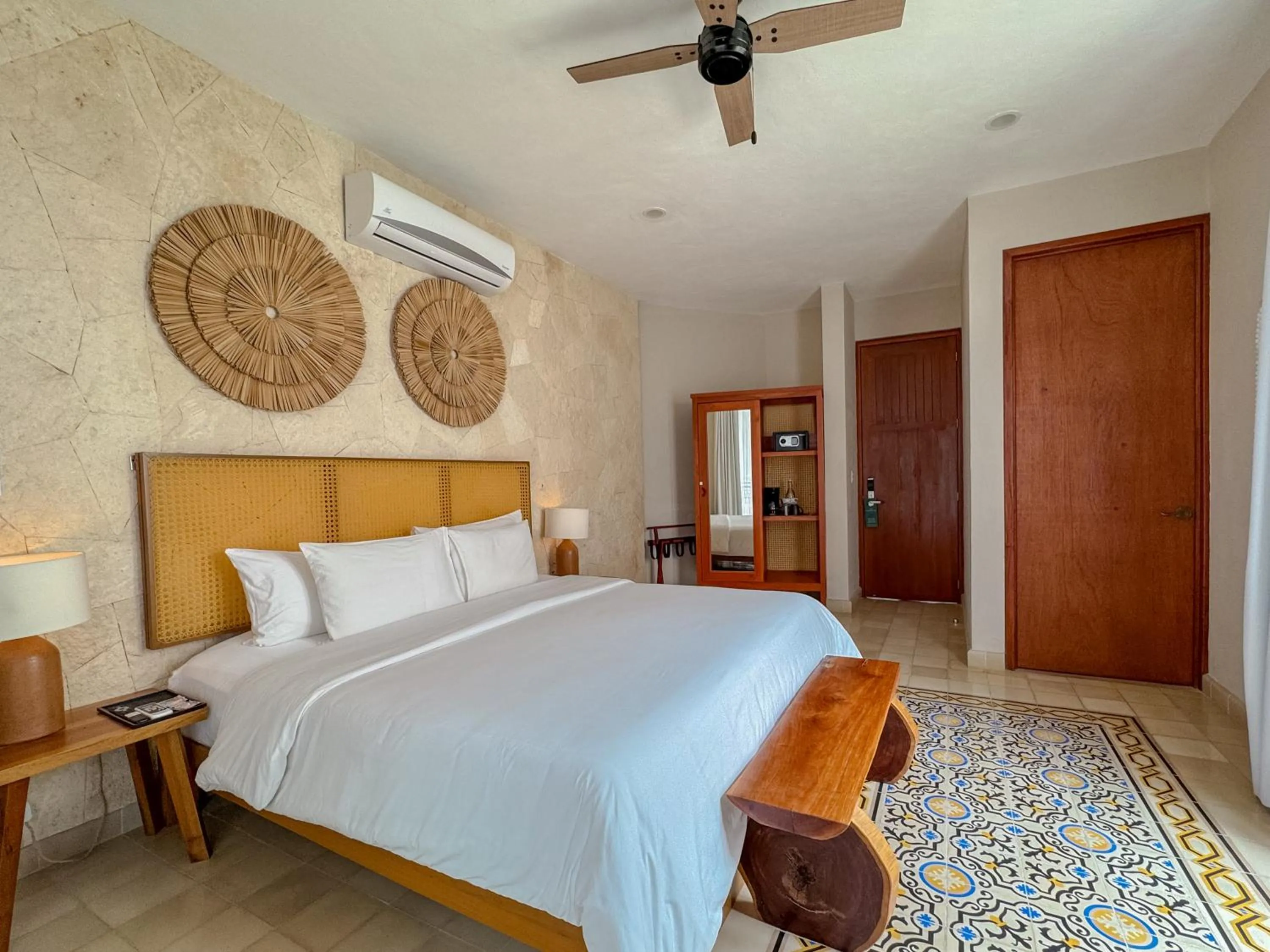 Bed in Frater Yucatán Hotel