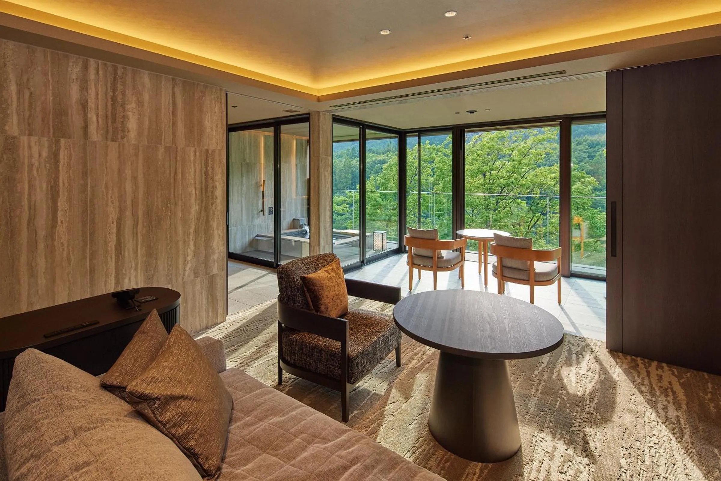 Photo of the whole room in KINUGAWA KEISUI