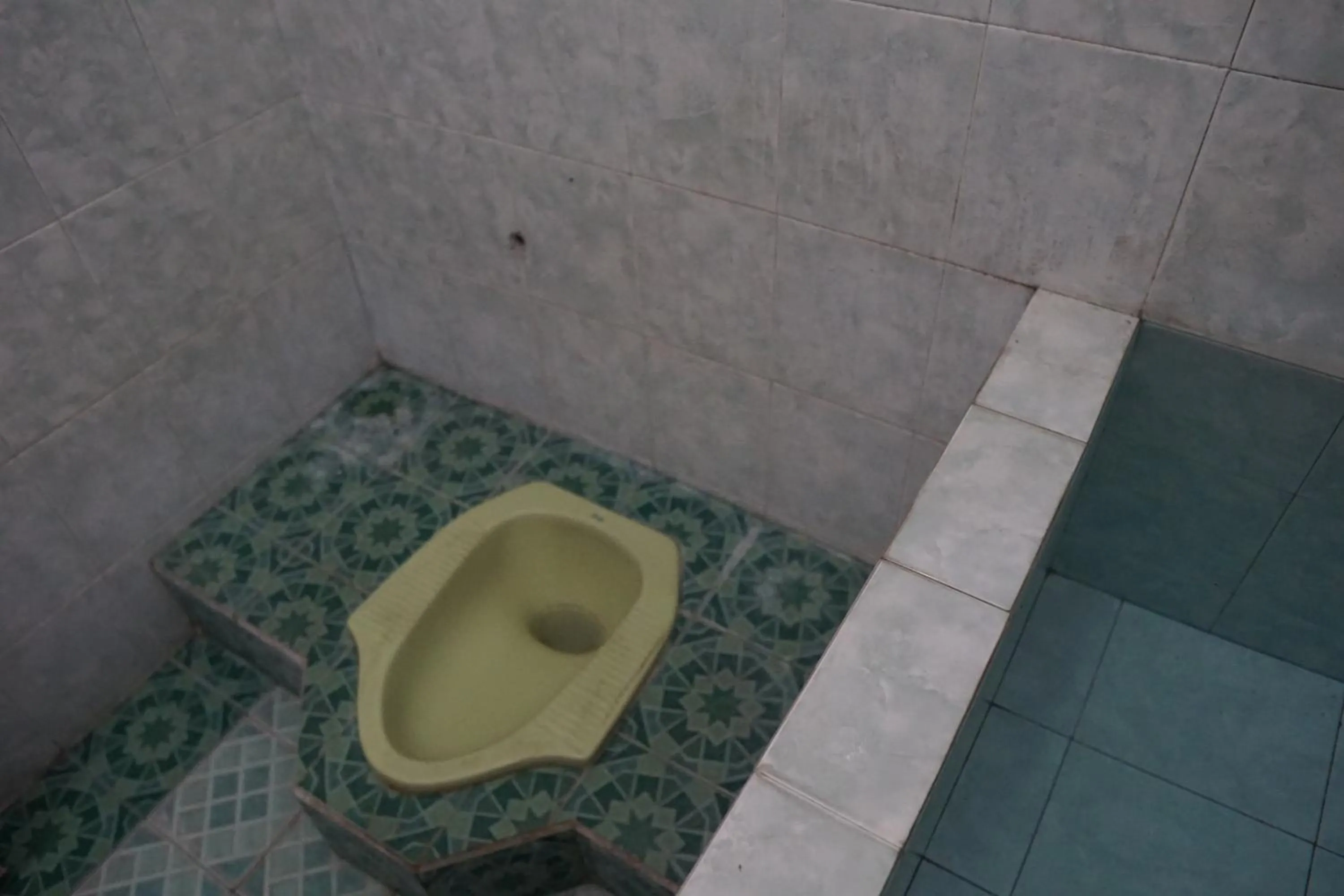 Bathroom in Hotel O Yoko Kost Syariah