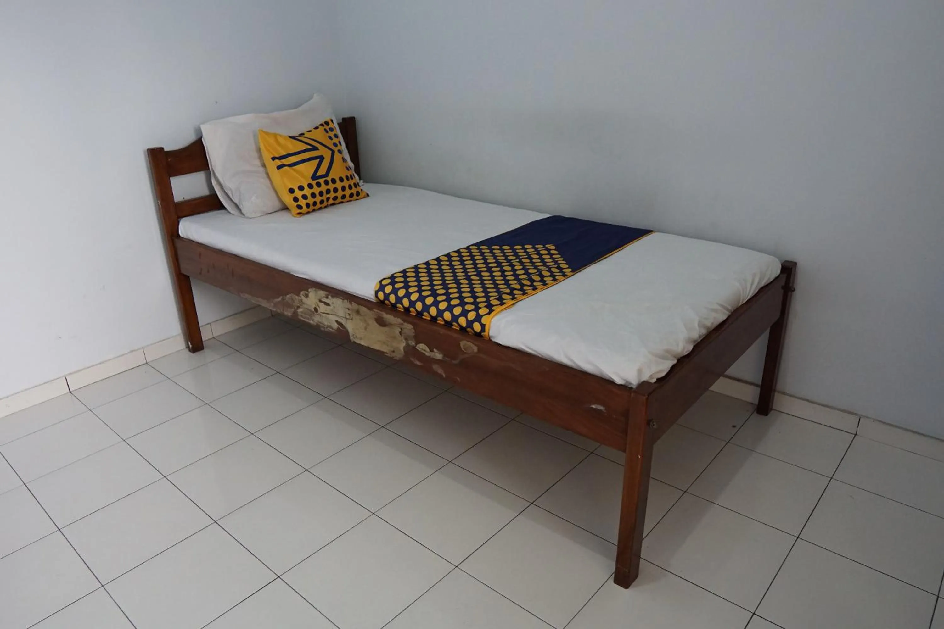 Bedroom, Bed in Hotel O Yoko Kost Syariah