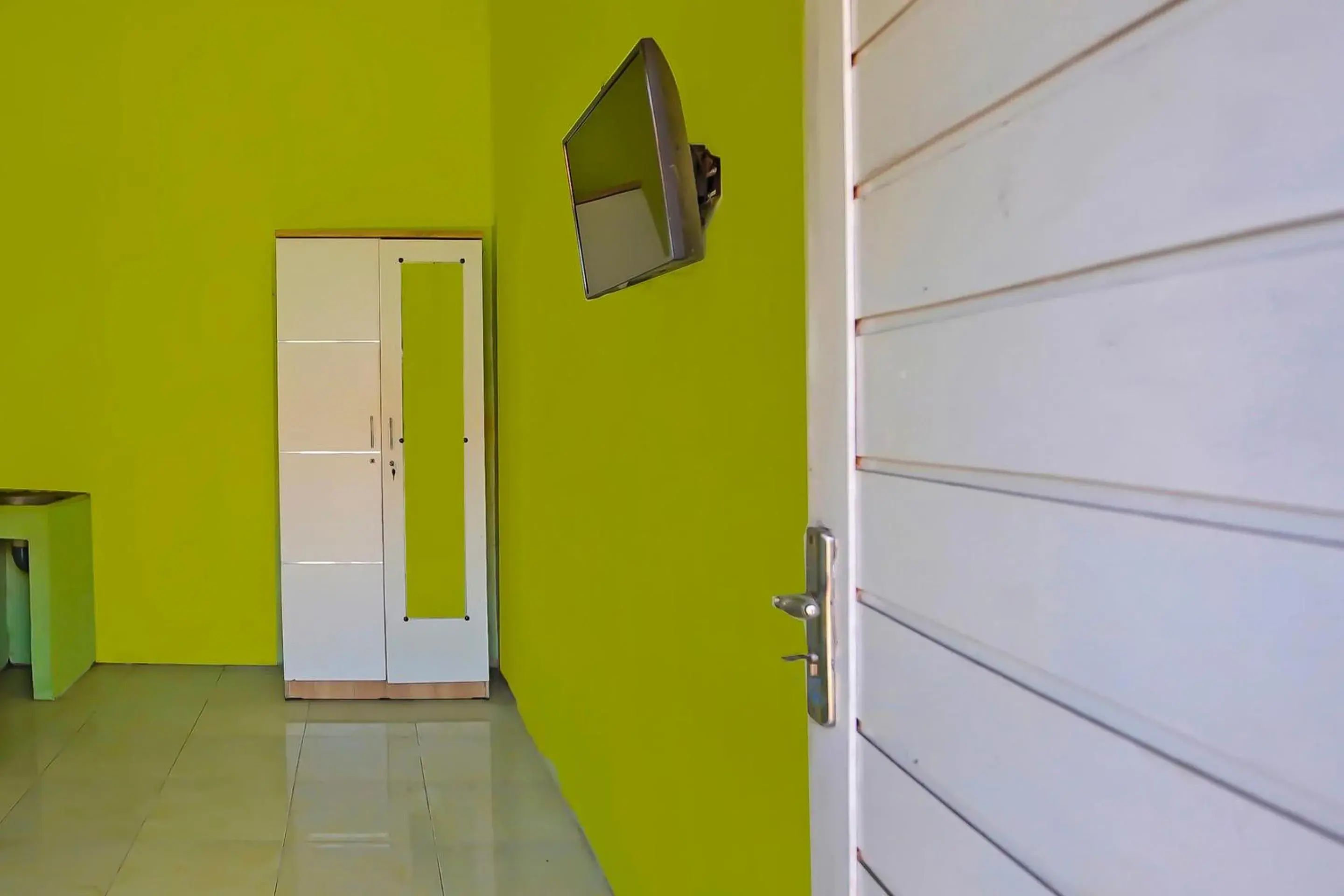 Bedroom in Hotel O Guesthouse Prima SyariahNearGPdI Anugerah Bedroom in Hotel O Guesthouse Prima SyariahNearGPdI Anugerah