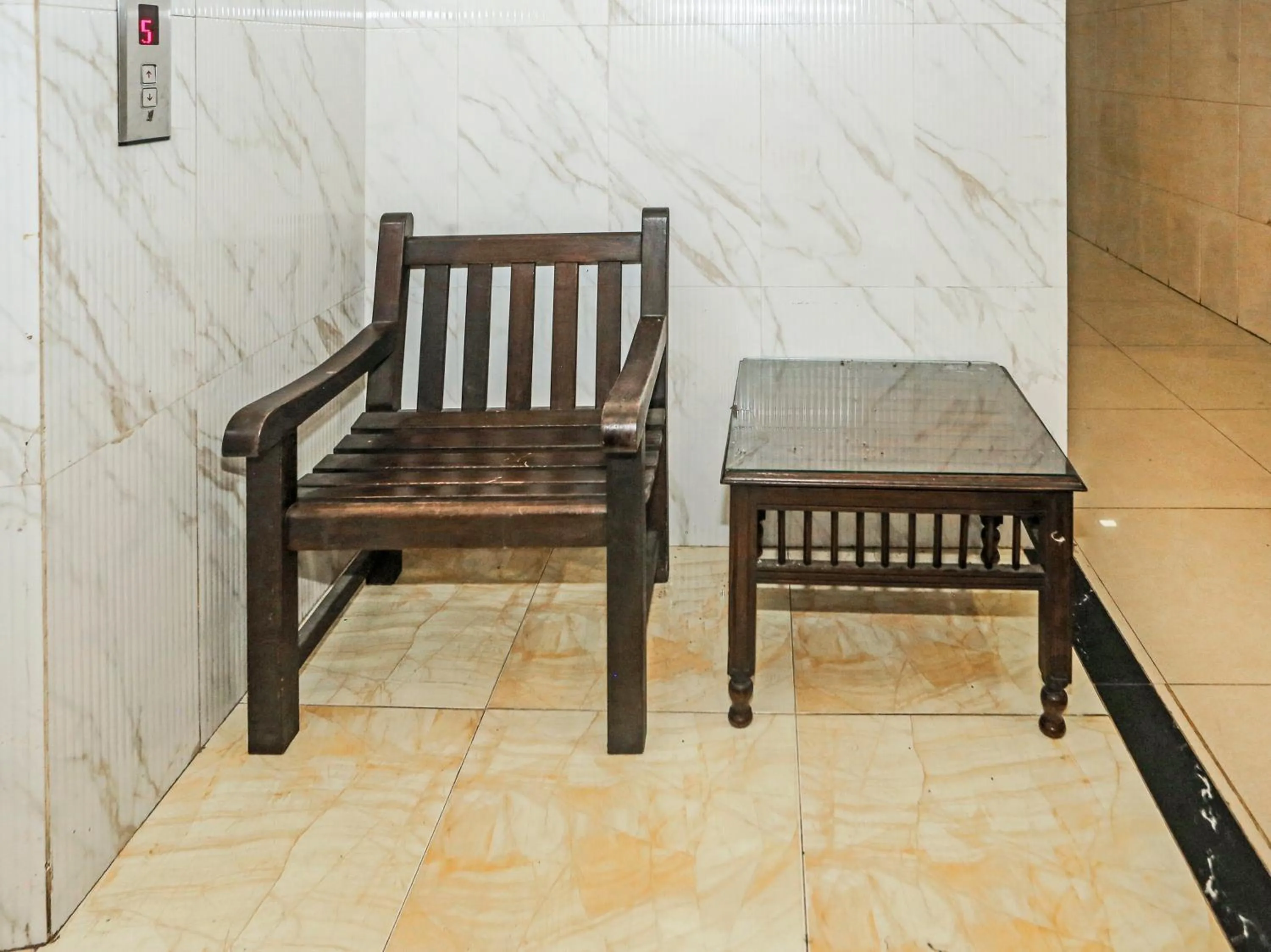 Lobby or reception in Hotel O Bsd