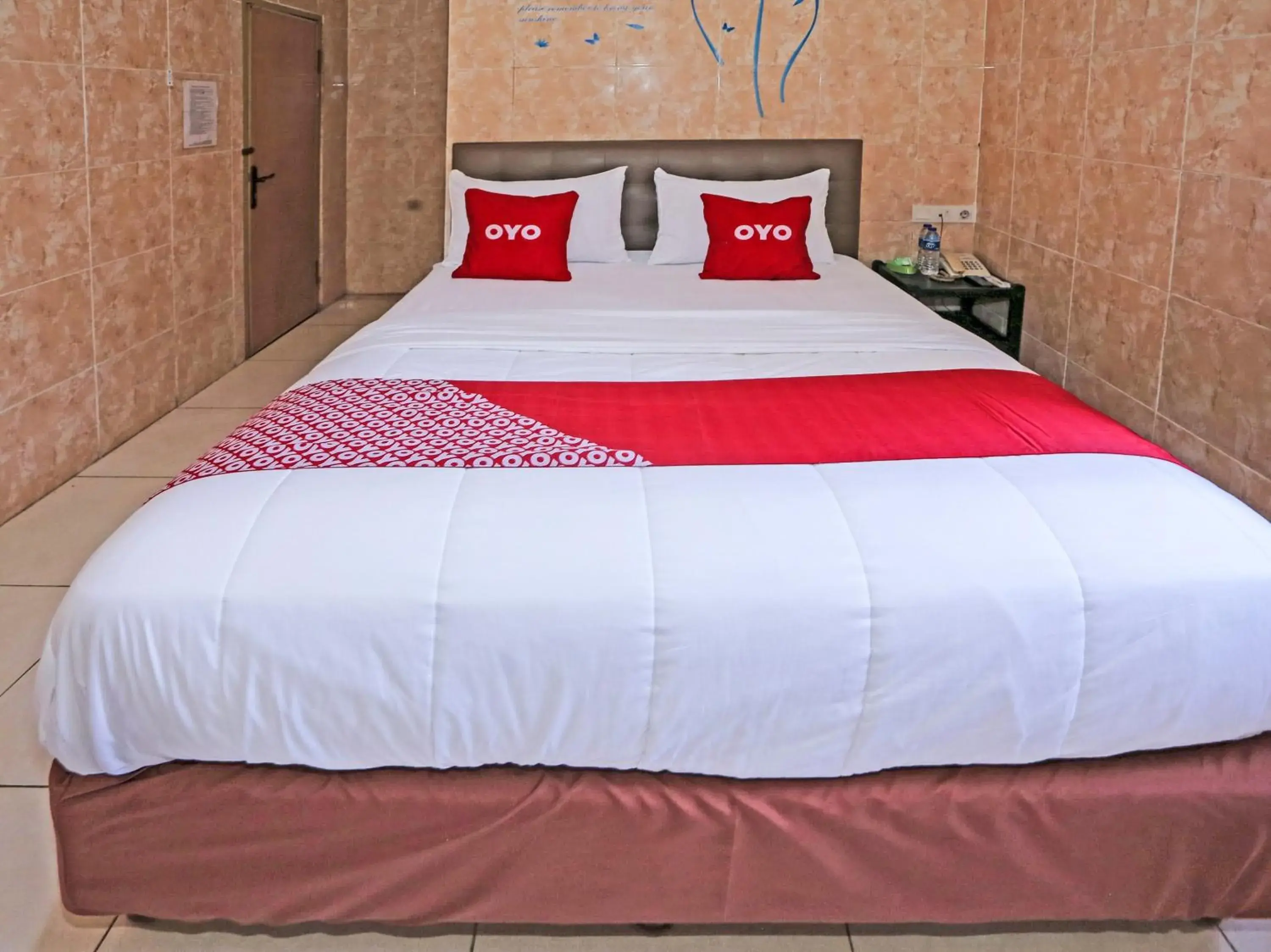 Bedroom in Hotel O Bsd Bedroom in Hotel O Bsd