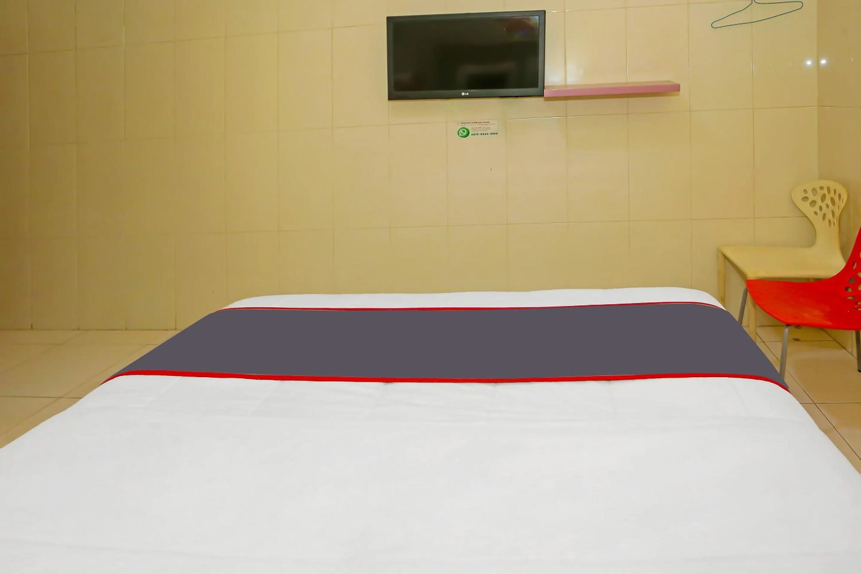 Bedroom, Bed in Hotel O Sion Holiday