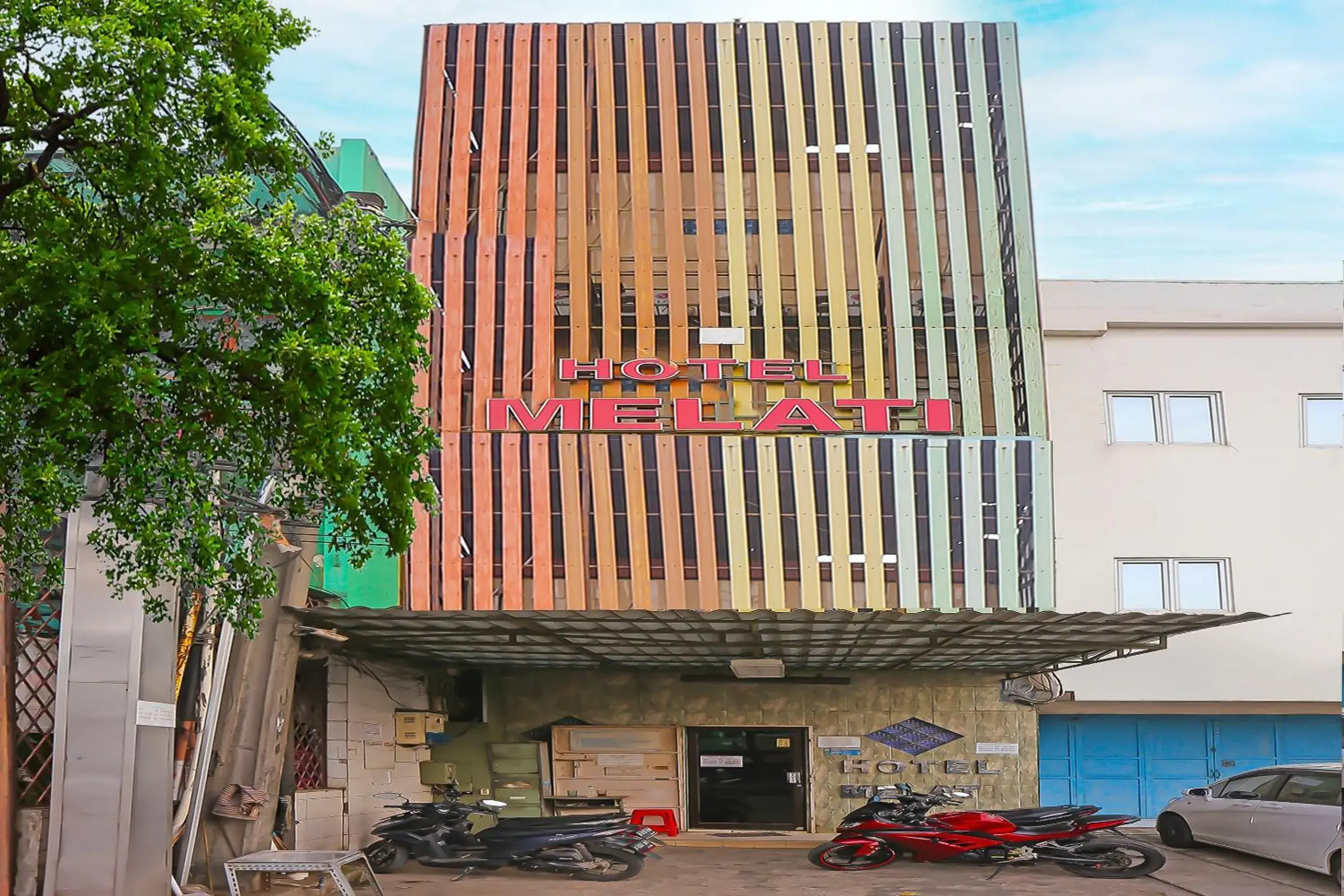 Facade/entrance in Hotel O Melati Facade/entrance in Hotel O Melati