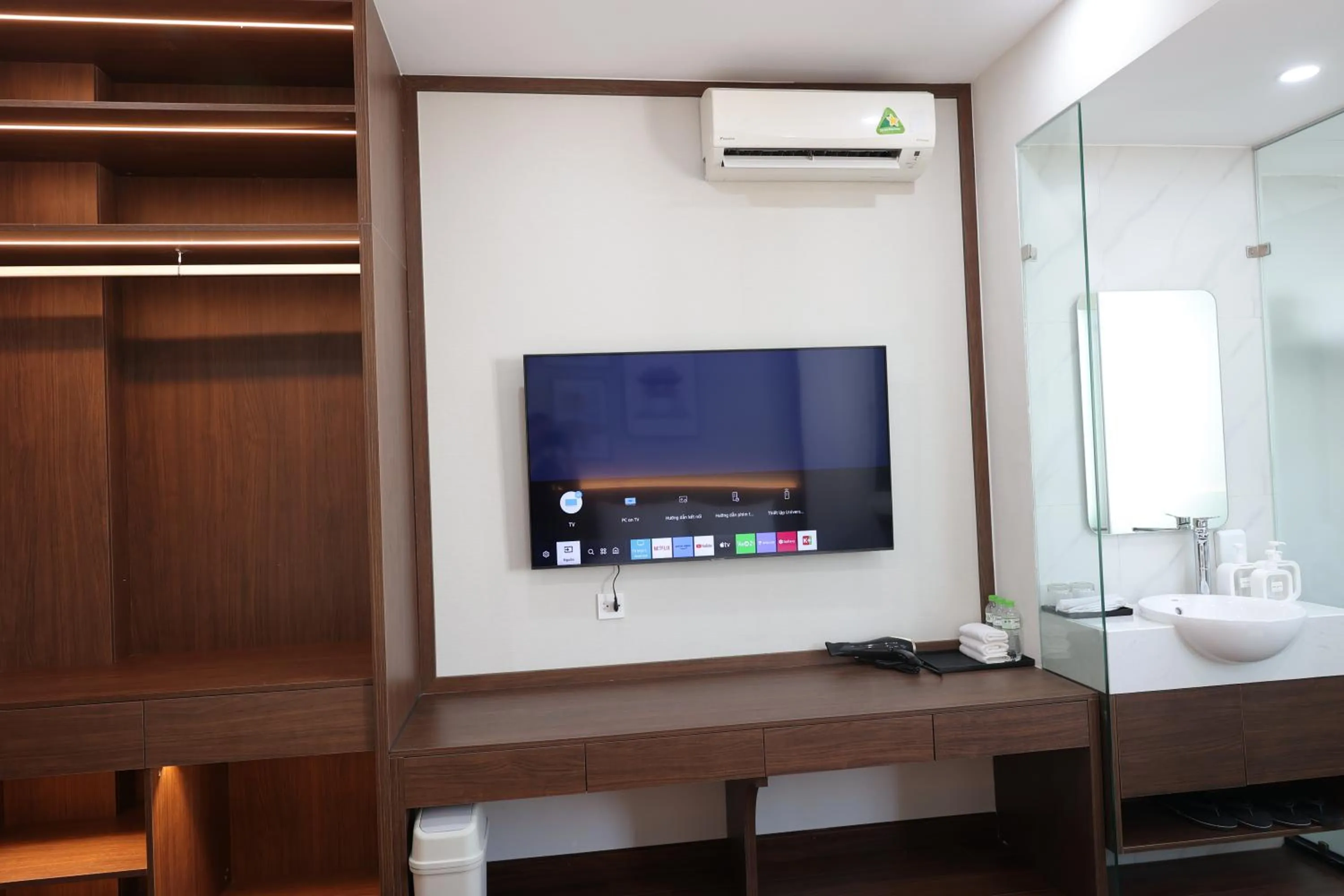 furniture in The Cosy Inn Hanoi