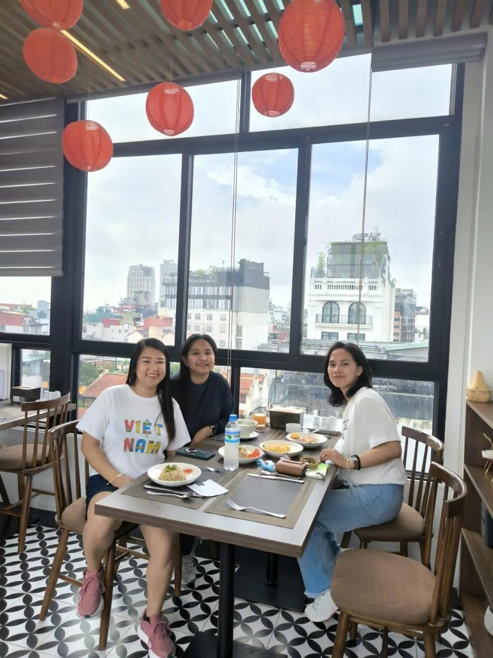 Restaurant/places to eat in The Cosy Inn Hanoi