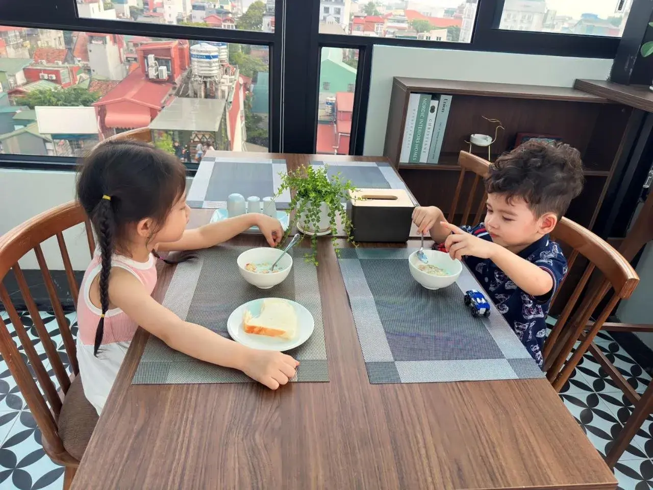 Restaurant/places to eat in The Cosy Inn Hanoi Restaurant/places to eat in The Cosy Inn Hanoi