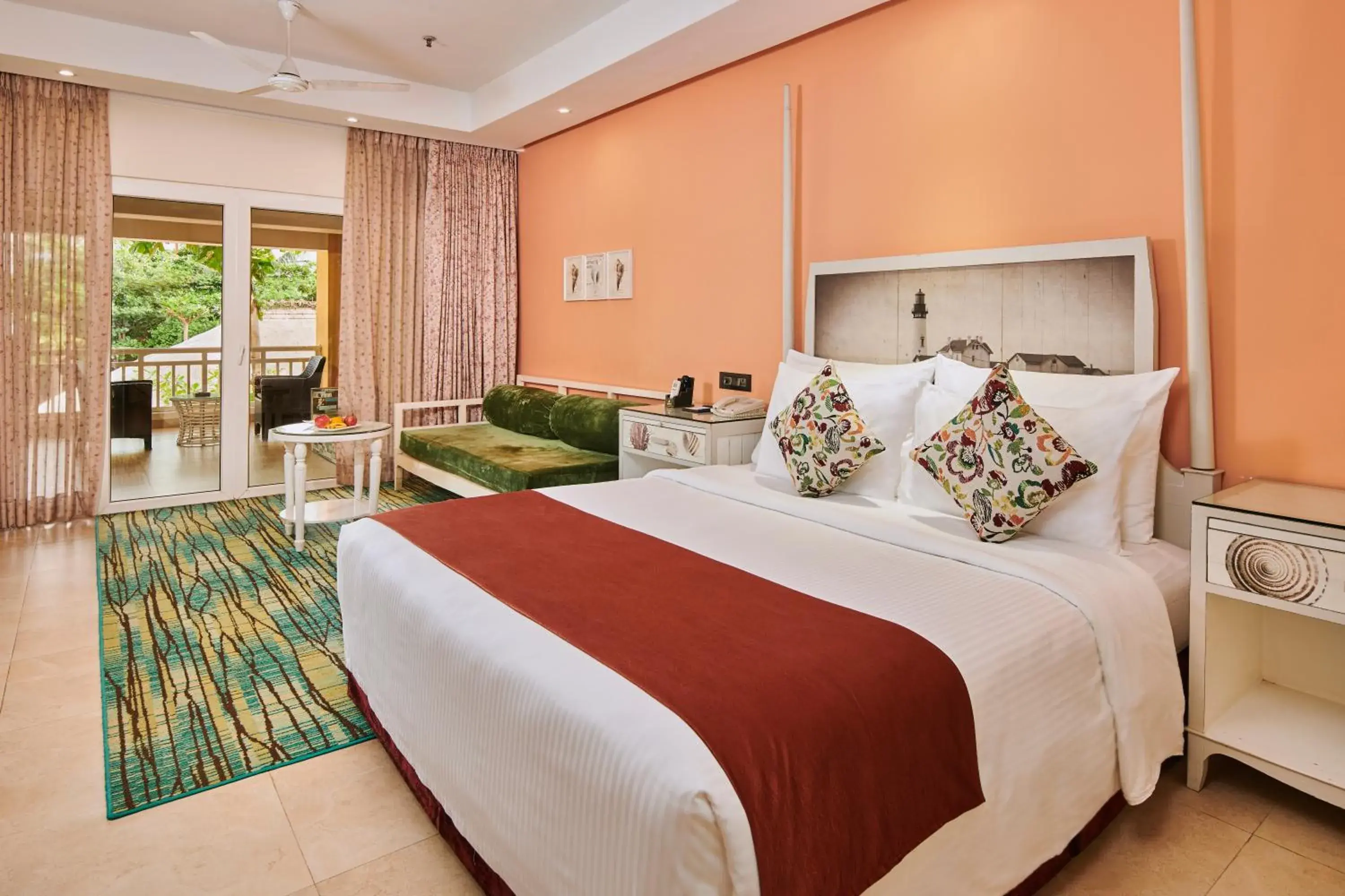 Bed in Mayfair Waves Bed in Mayfair Waves