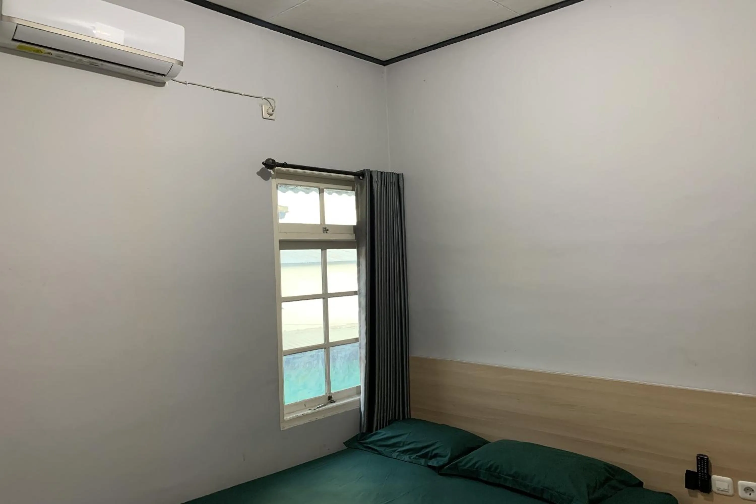 air conditioner in Hotel Merak Indah