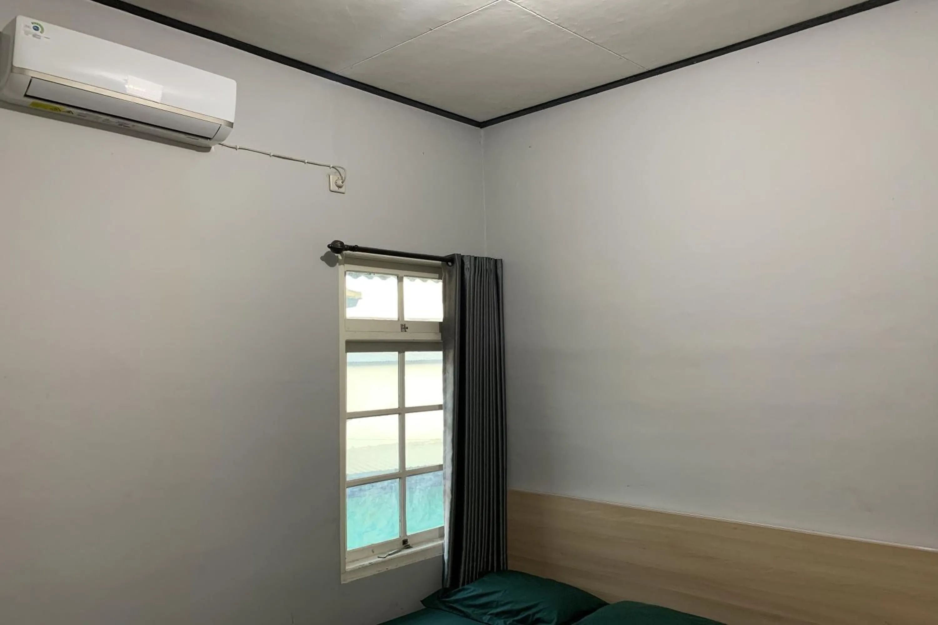 air conditioner in Hotel Merak Indah